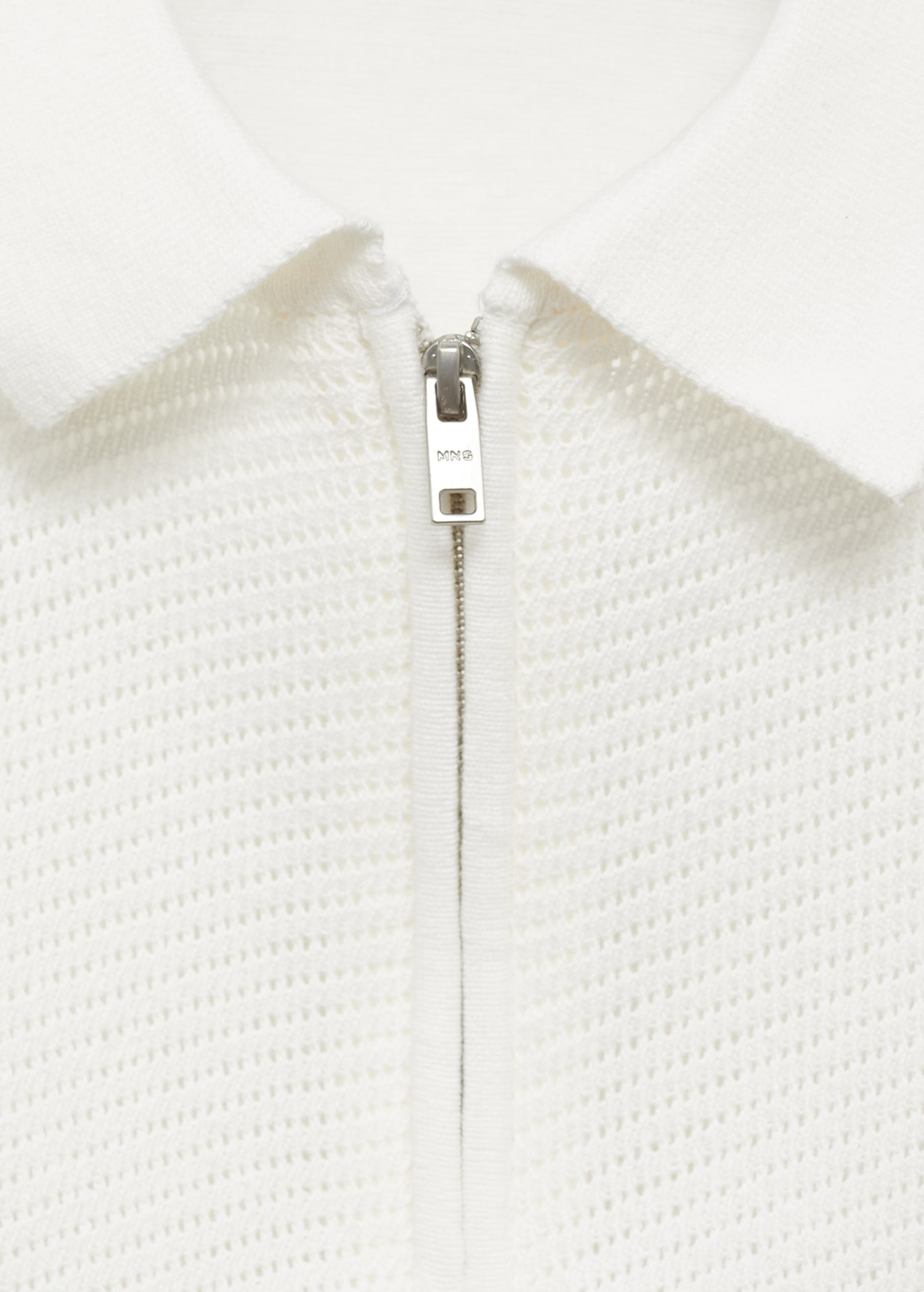 Openwork knitted polo shirt with zipper - Details of the article 8