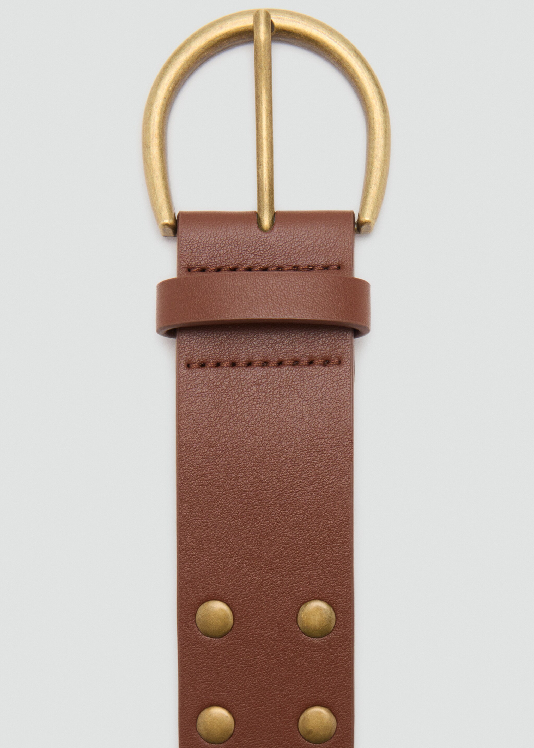 Ceinture cloutée - Plan moyen