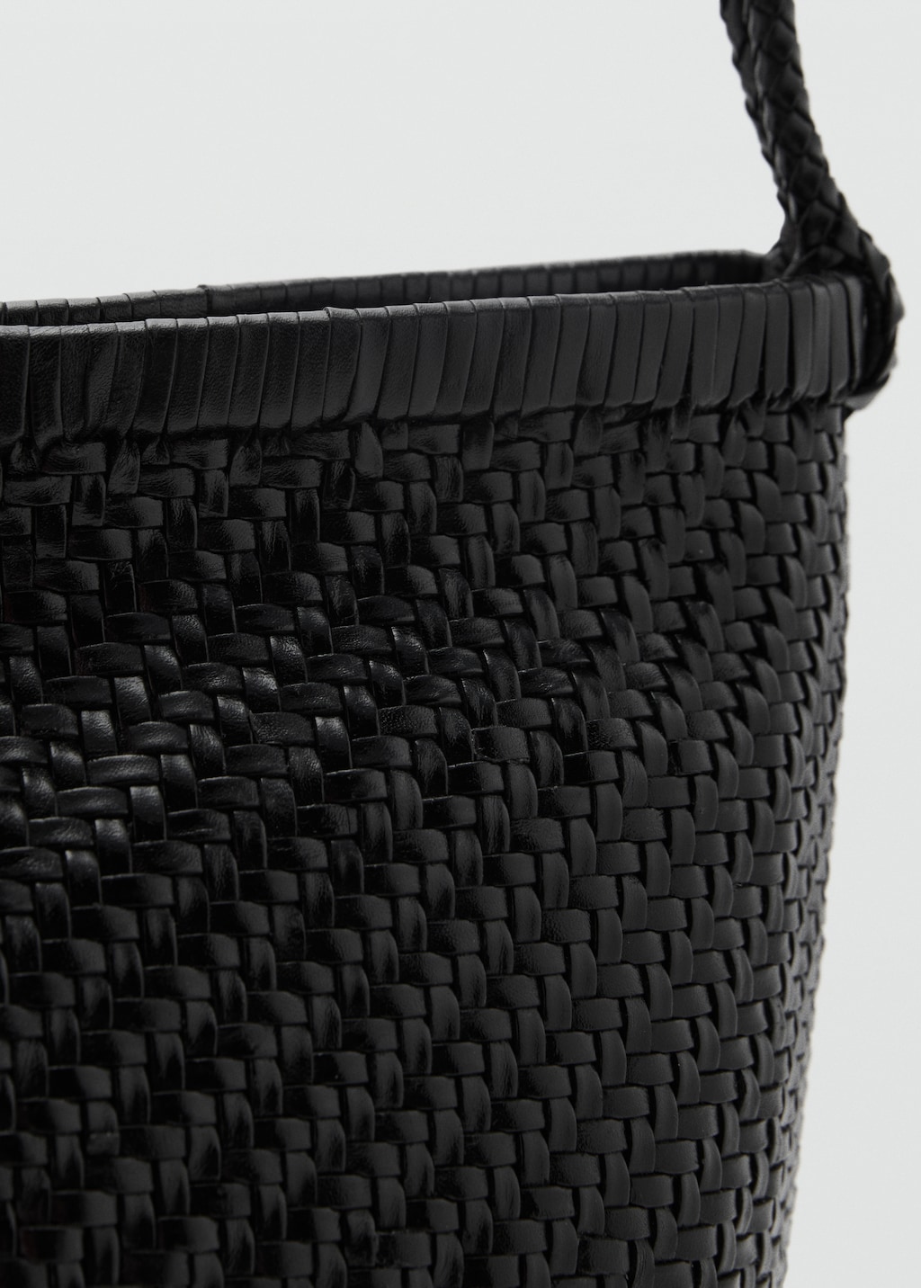 Medium braided leather shoulder bag