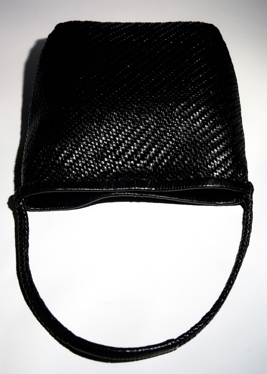 Medium braided leather shoulder bag