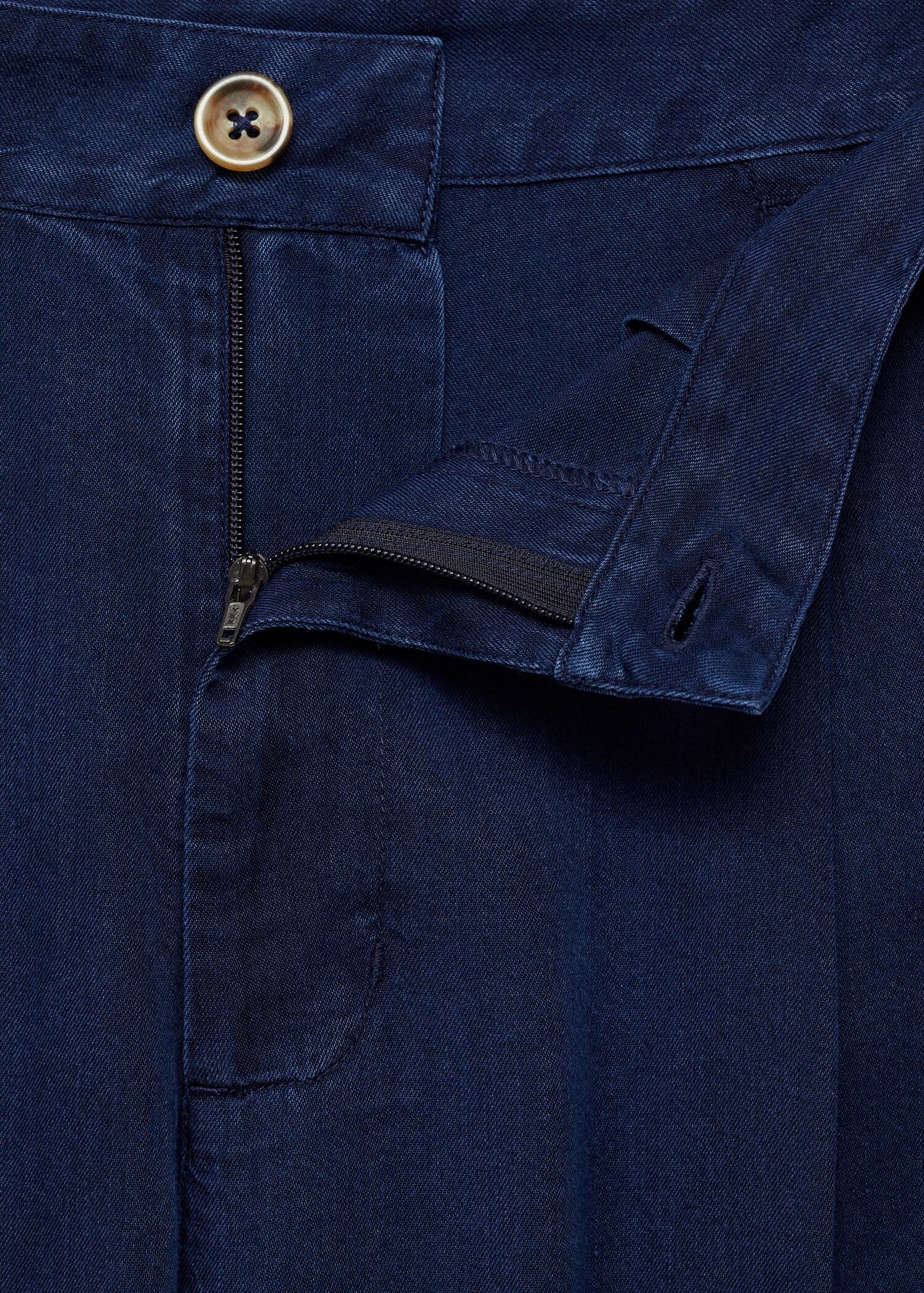 Wide-leg lyocell trousers with pleats - Details of the article 8