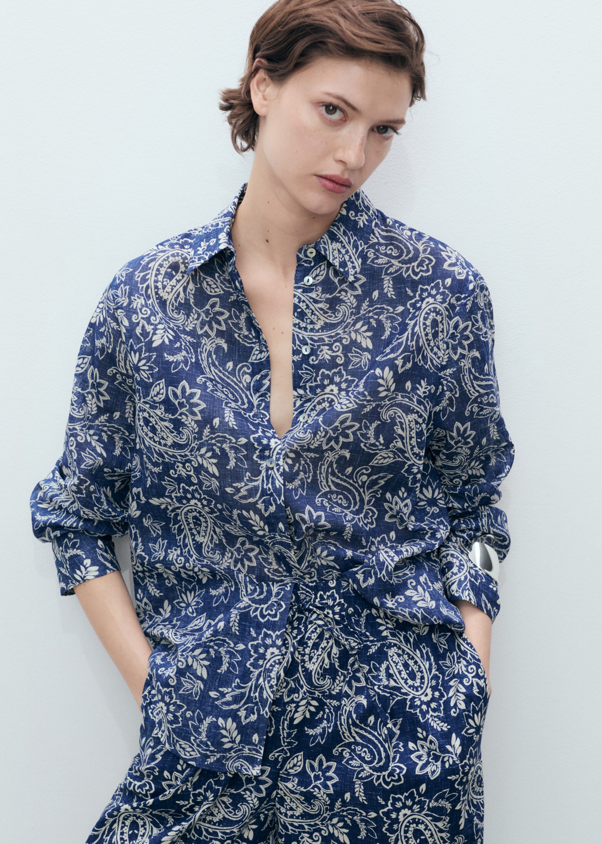 Camisa algodón estampada - Plano medio