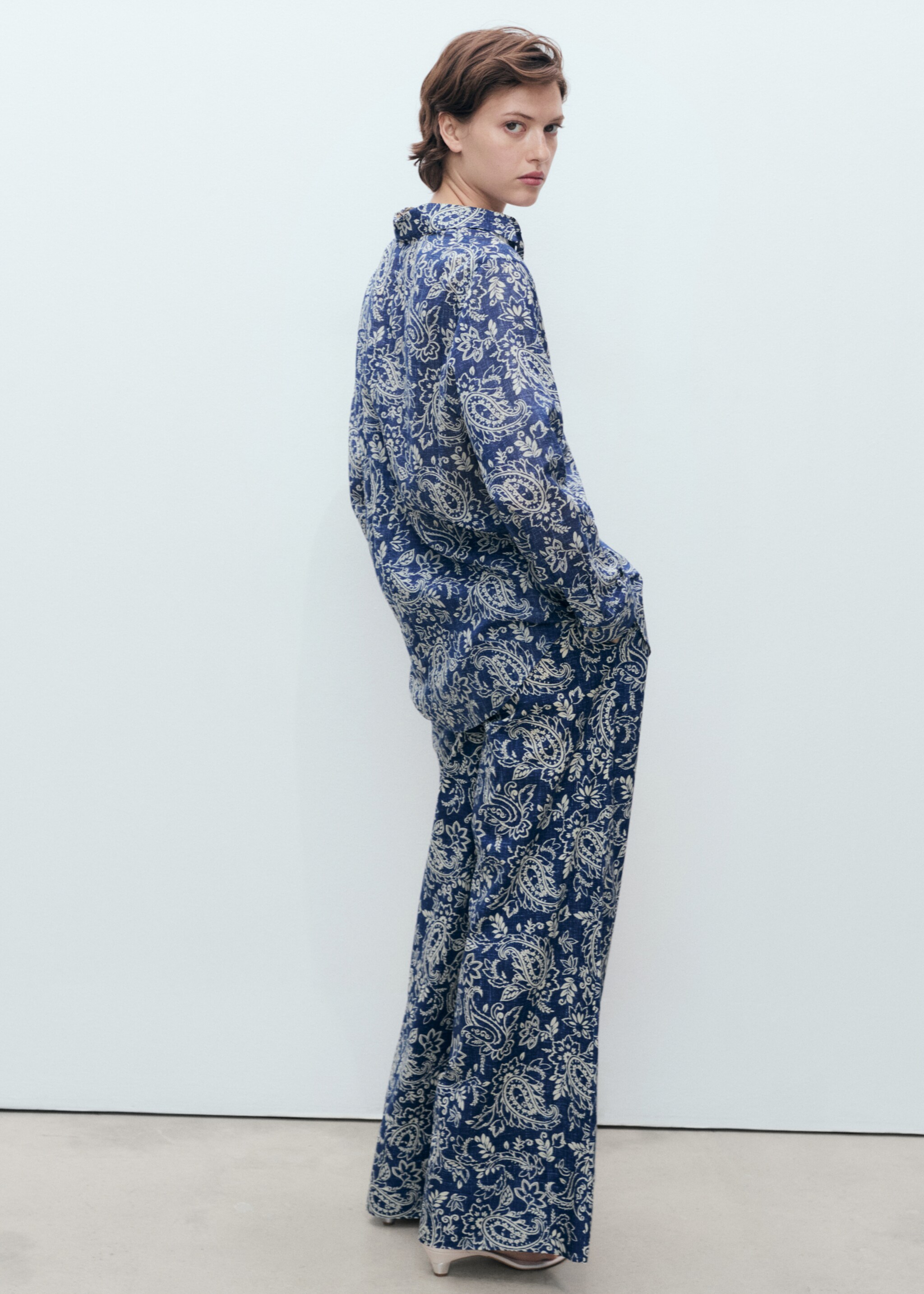 Camisa algodón estampada - Reverso del artículo