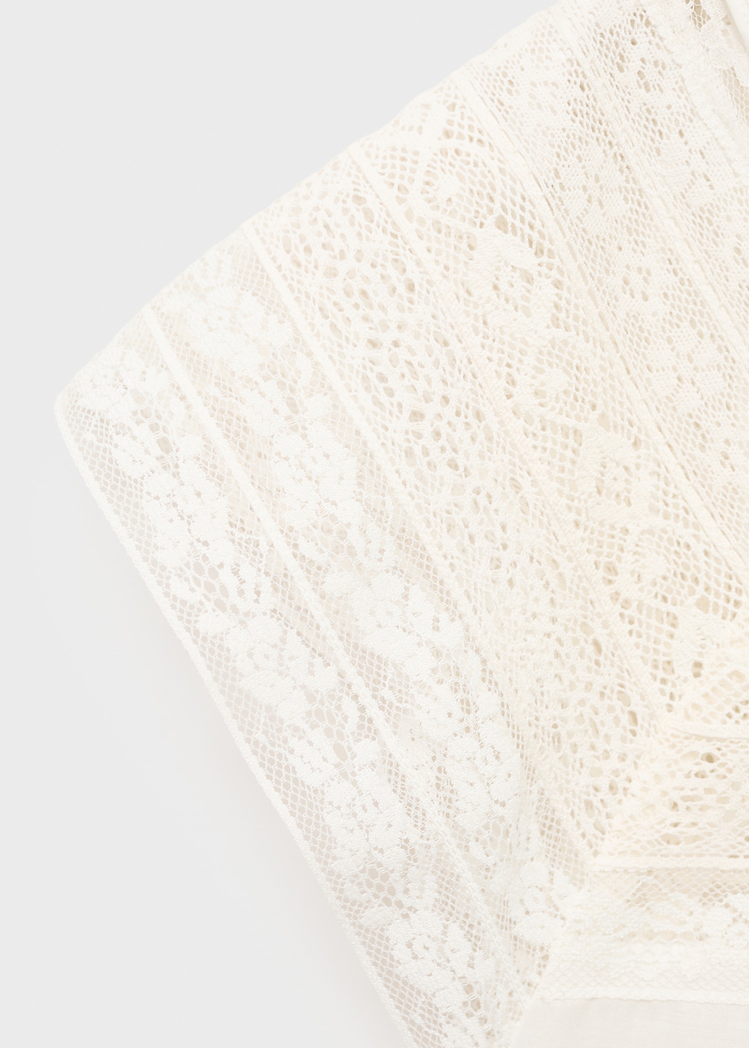 Cotton blouse with lace details - Details of the article 0