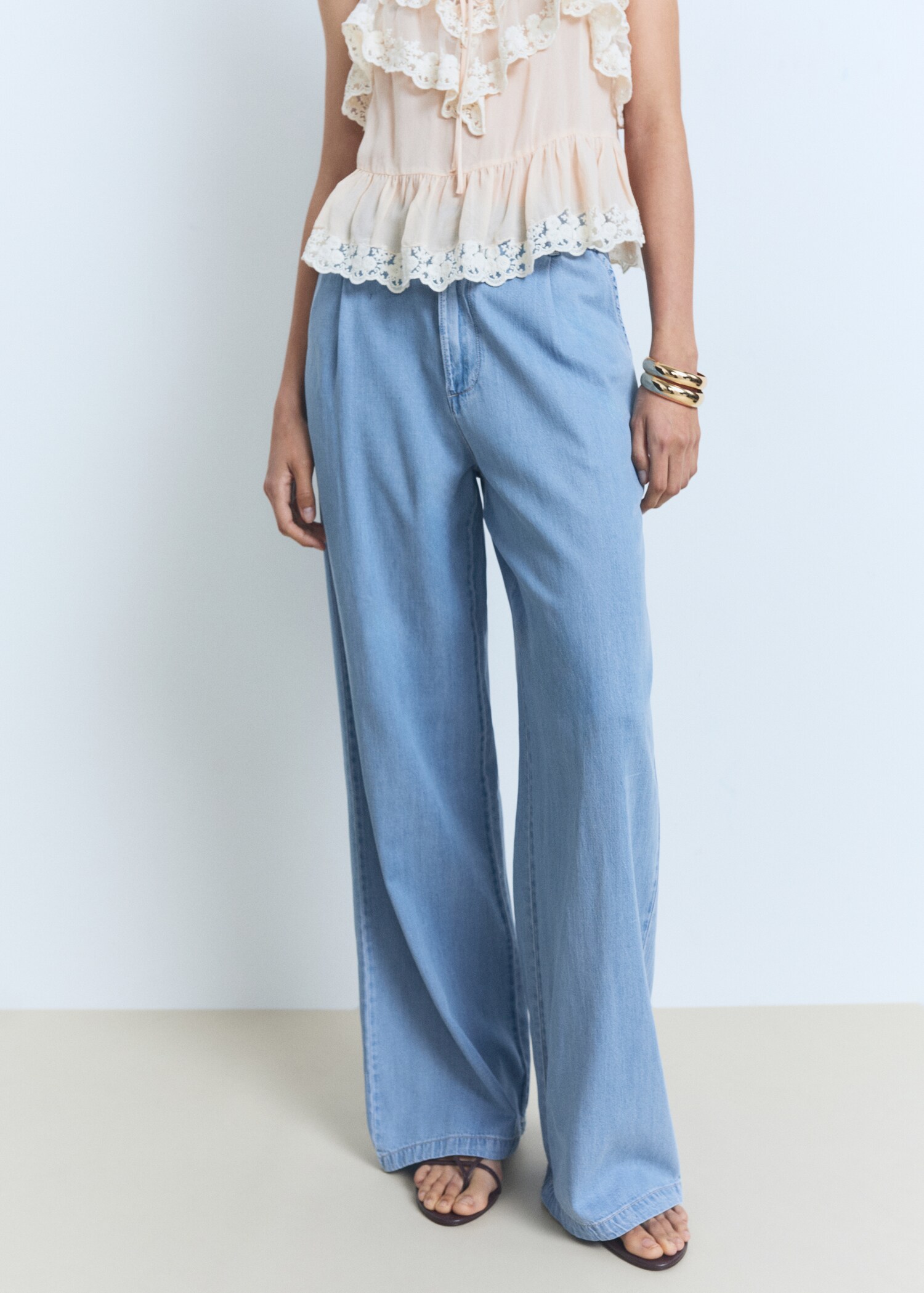 Pantalón wideleg lyocell pinzas - Plano medio