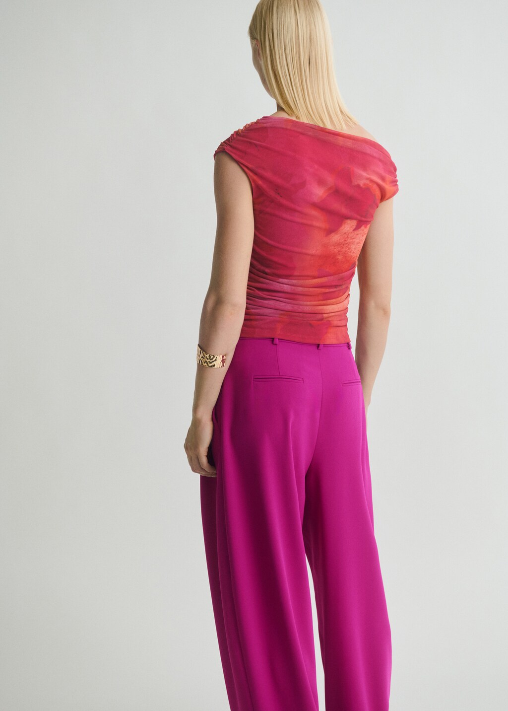 Floral asymmetrical top - Women | MANGO Japan