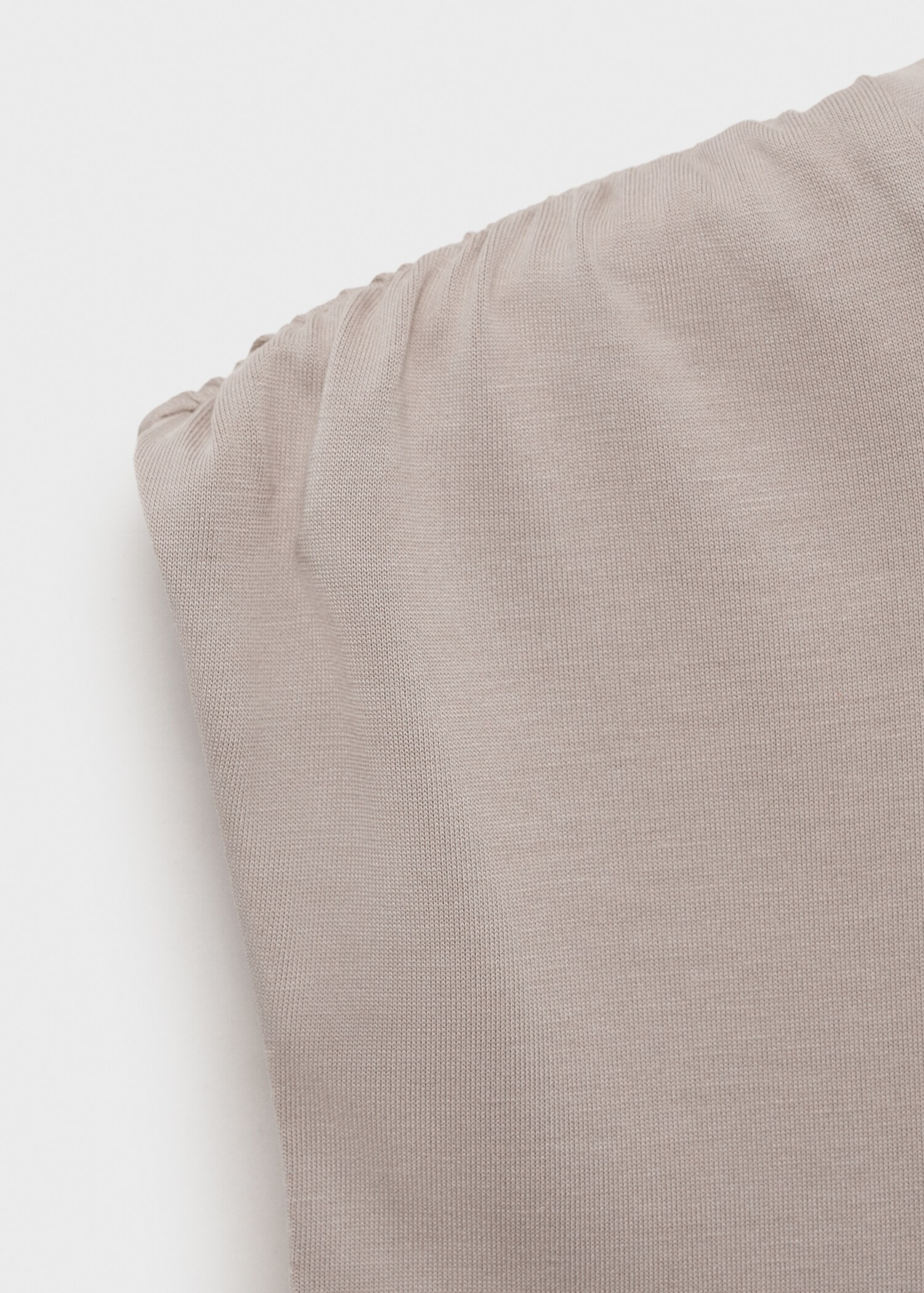T-shirt fluide épaules froncées - Détail de l'article 0