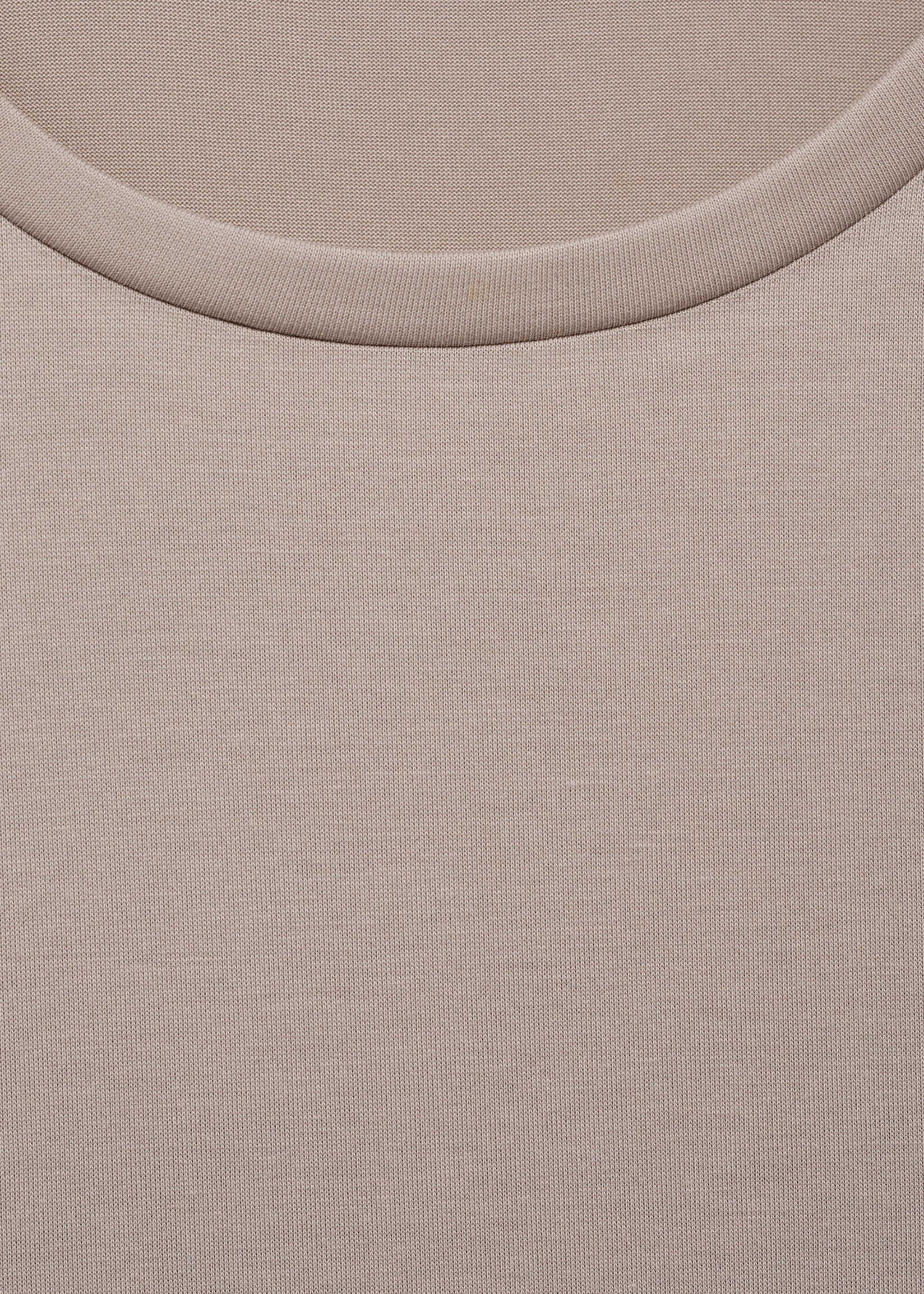Flowy t-shirt with gathered shoulders - Details of the article 8