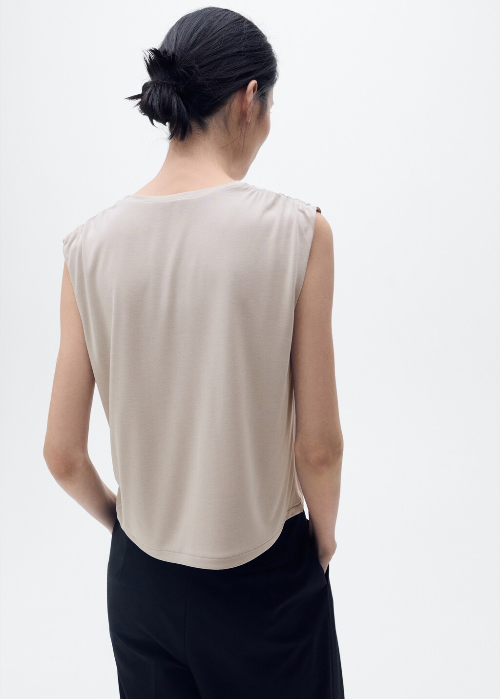 Flowy t-shirt with gathered shoulders - image 3