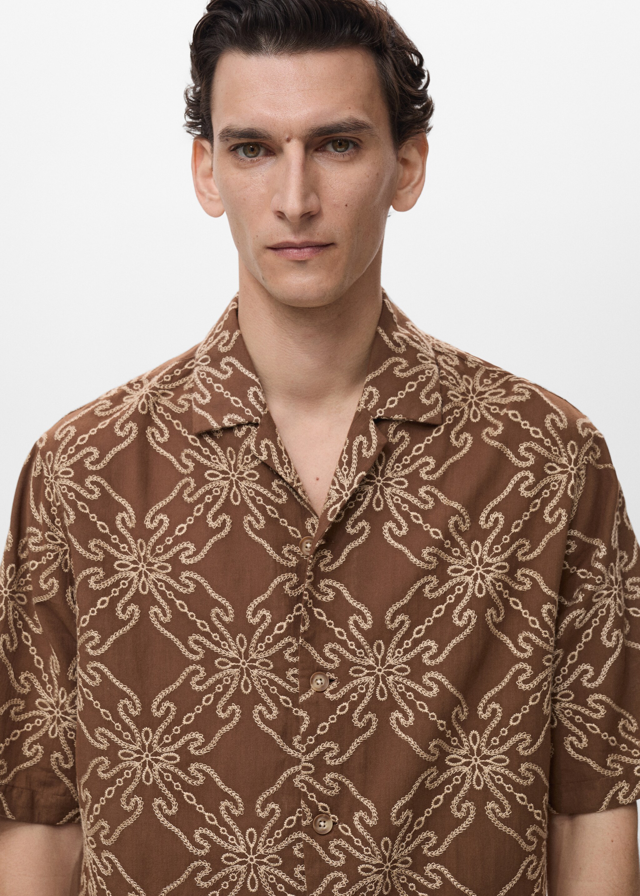 Short-sleeved embroidered shirt - Details of the article 1
