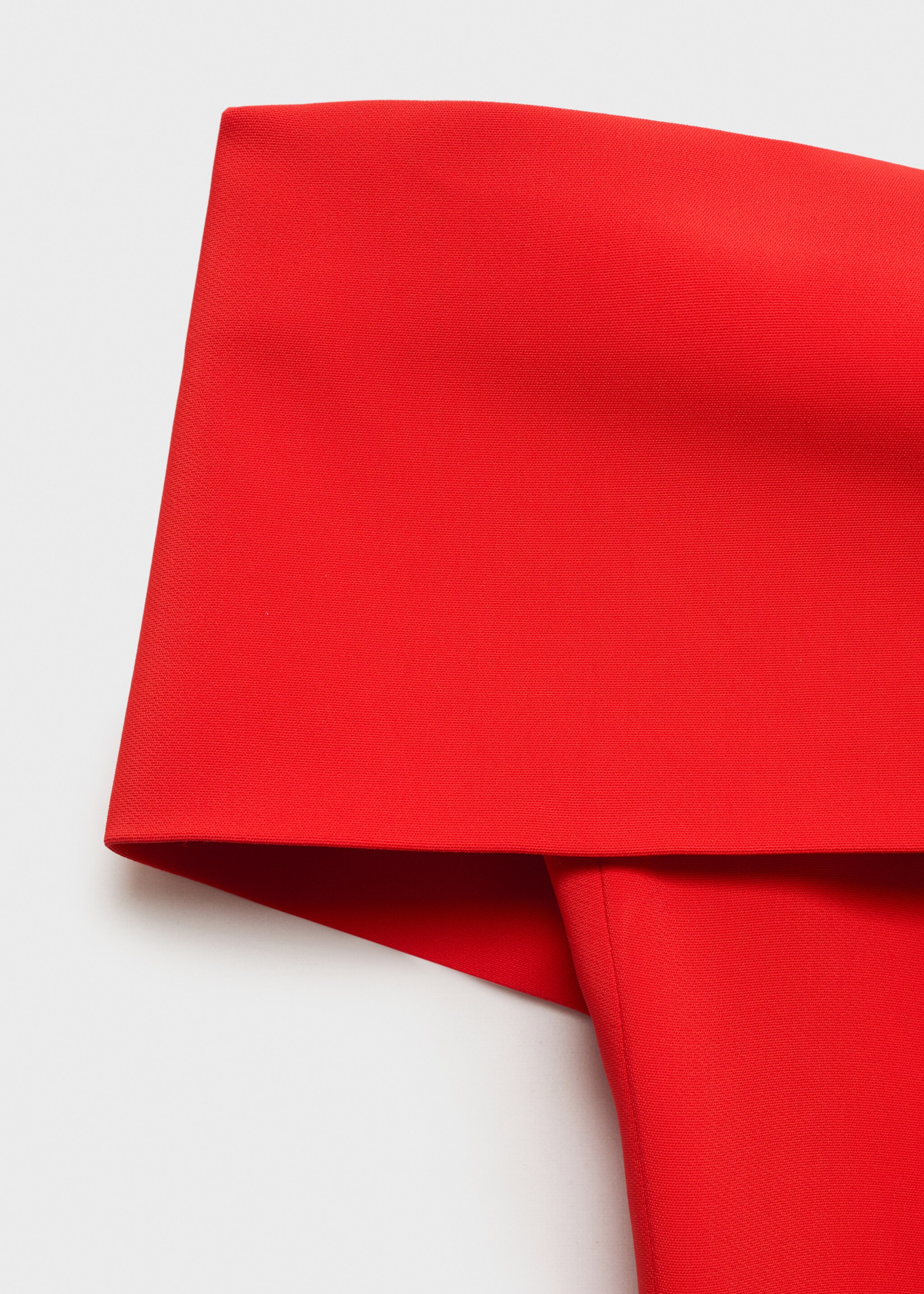 Off-the-shoulder dress with slit detail - Details of the article 0
