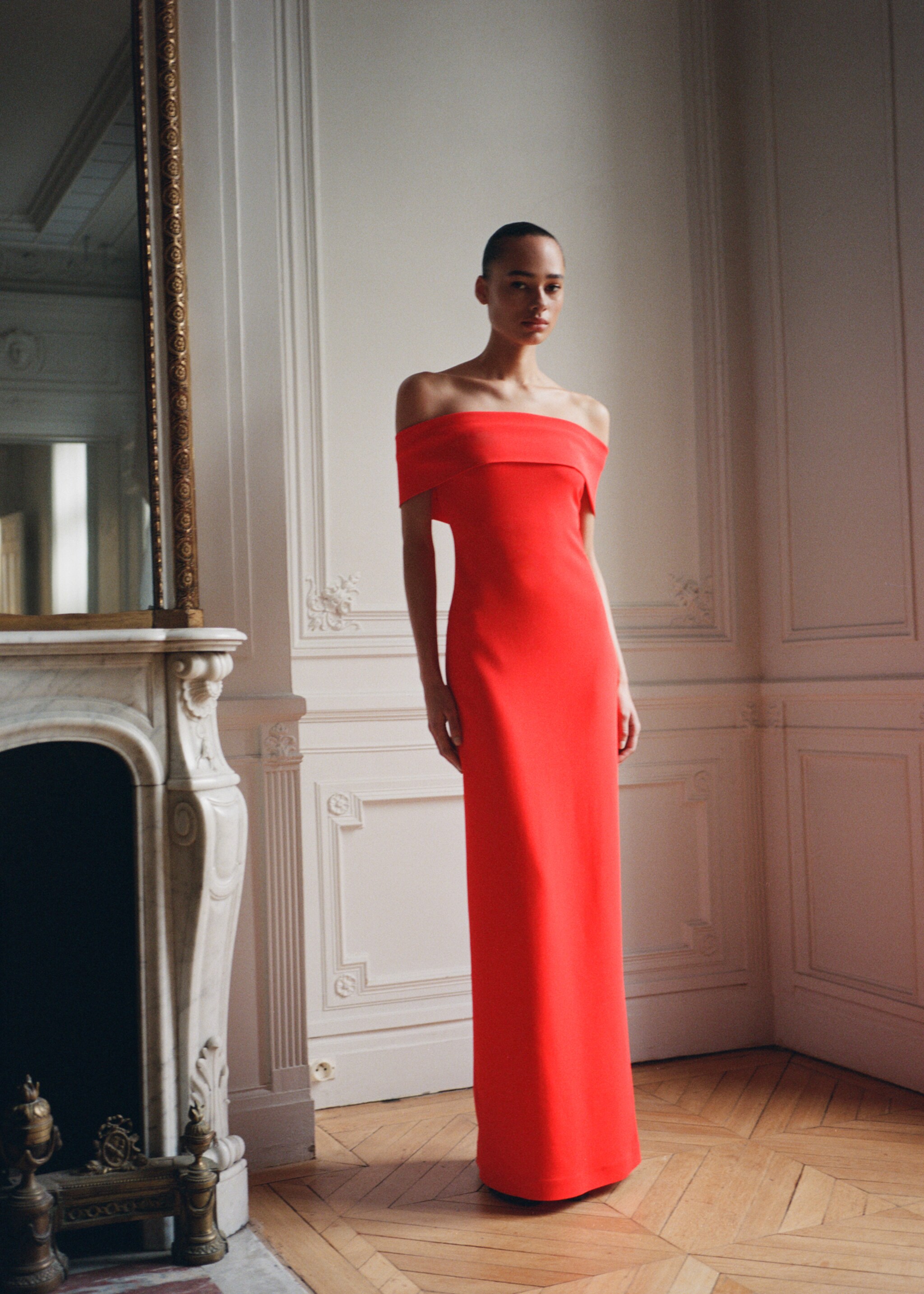 Off-the-shoulder dress with slit detail - Details of the article 6