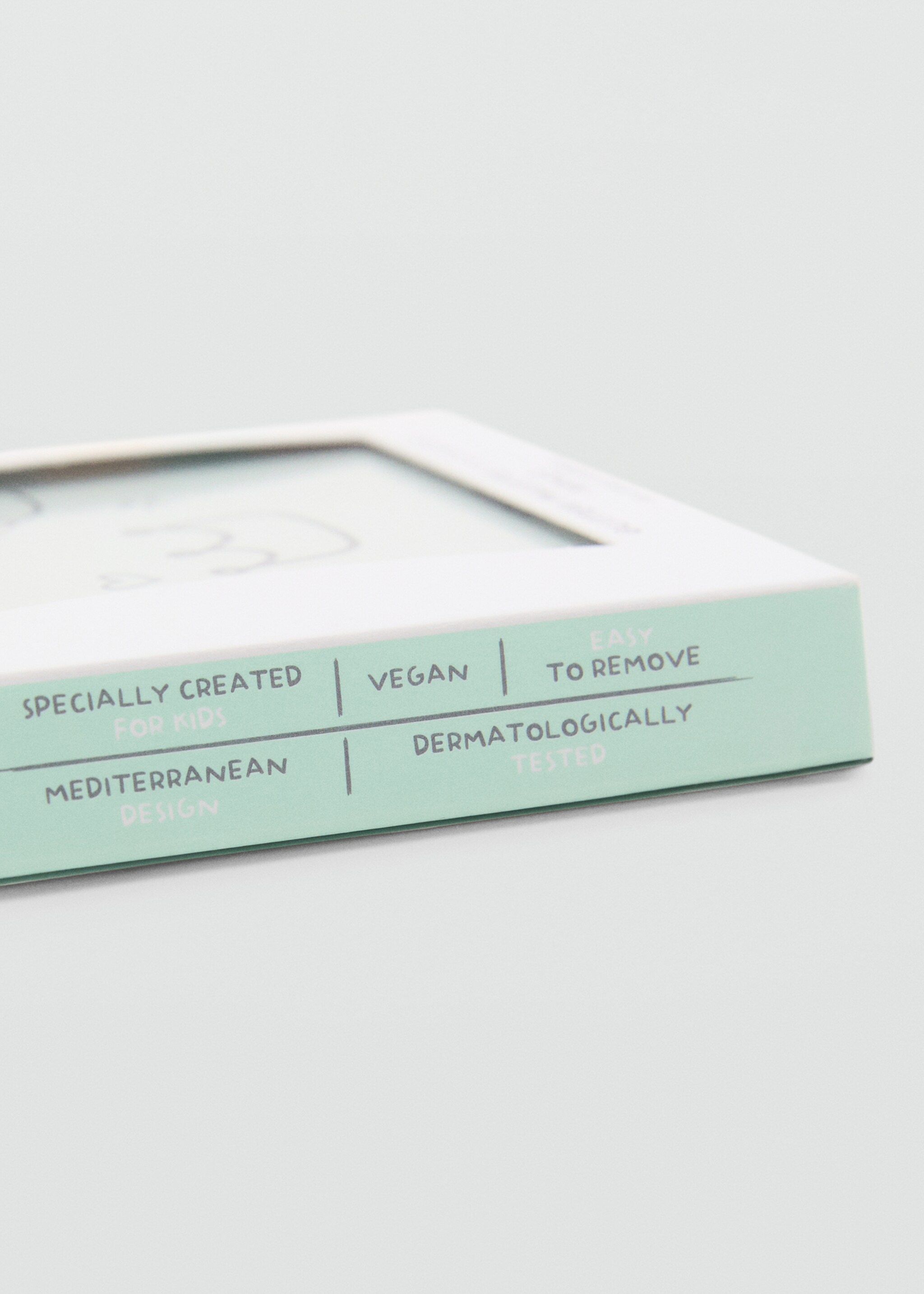 Eye shadow palette - Details of the article 2
