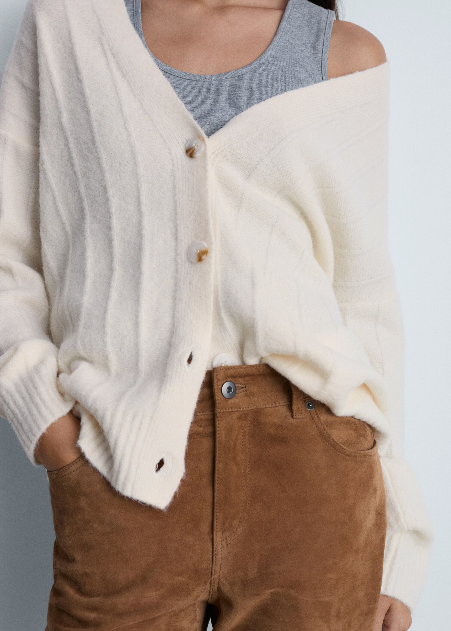 Lang vest met knopen - Detail van het artikel 1