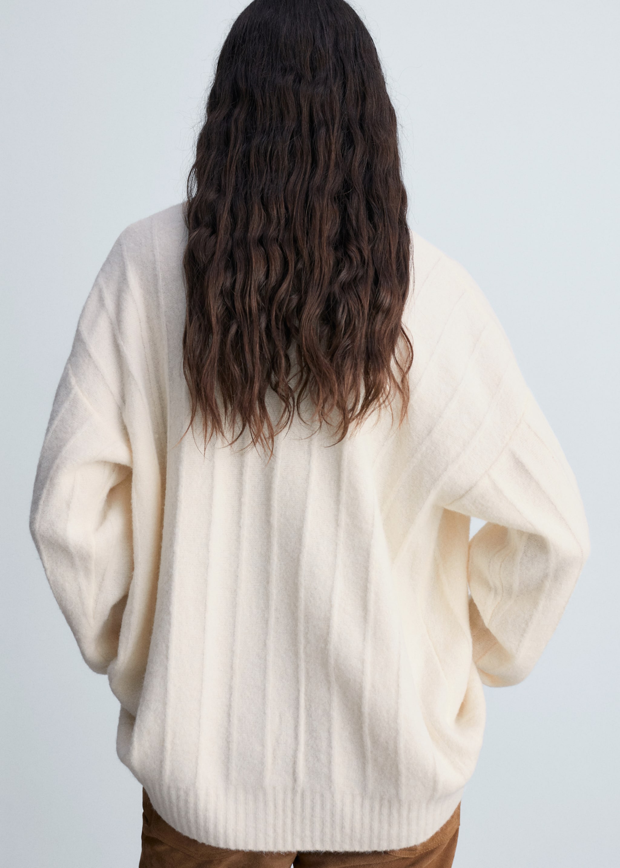 Buttoned long cardigan - Reverse of the article