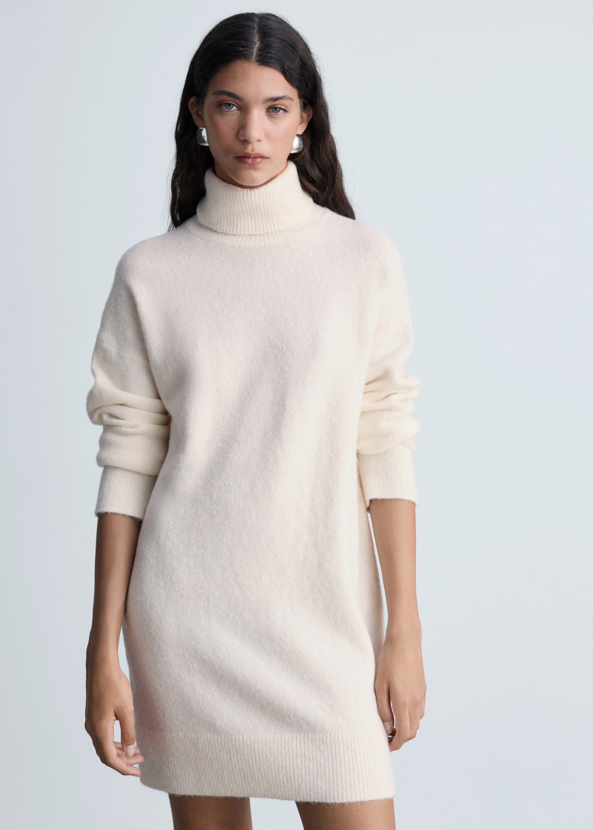 Short knitted turtleneck dress - Medium plane