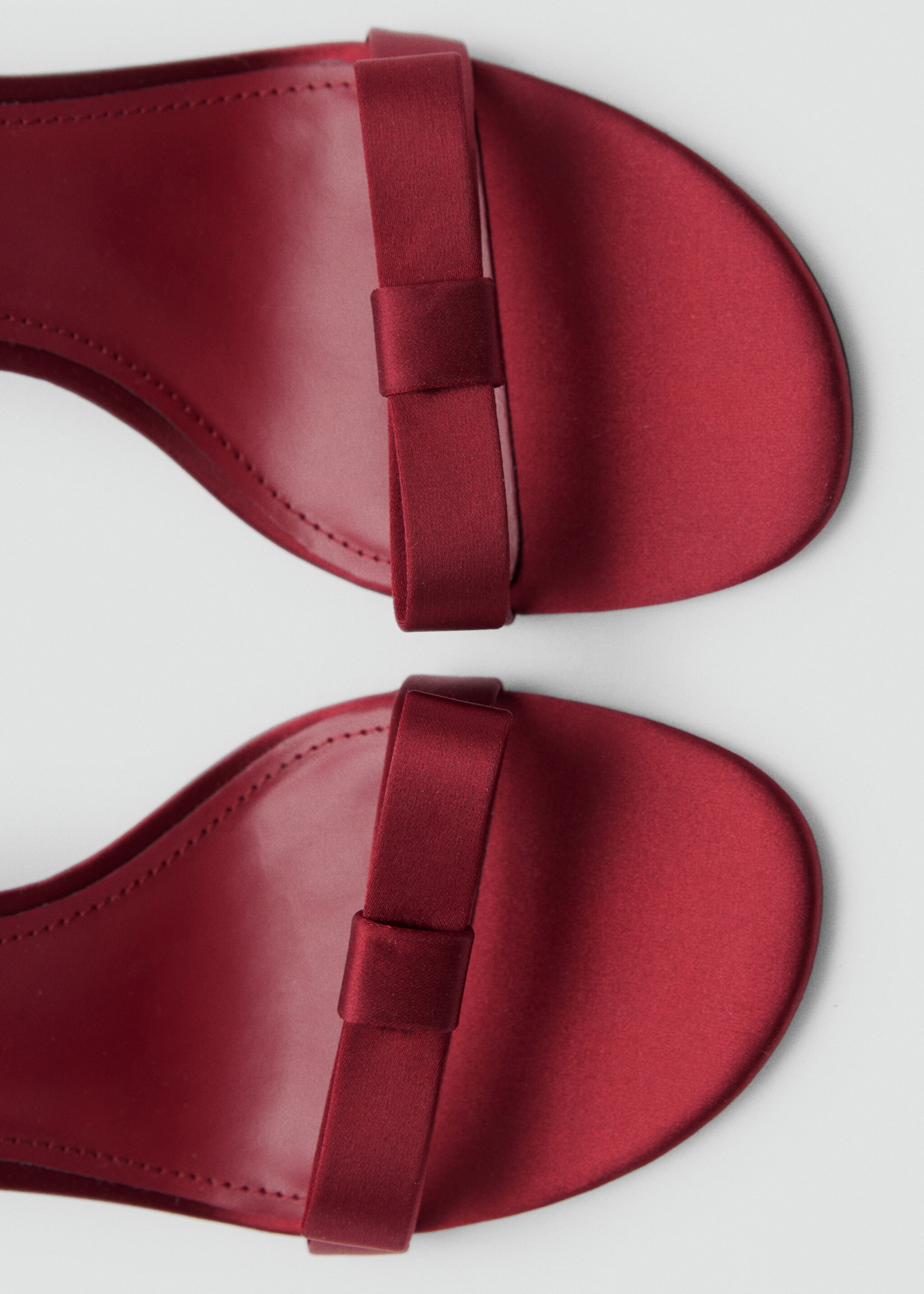 Heeled sandals with decorative bow - Details of the article 2