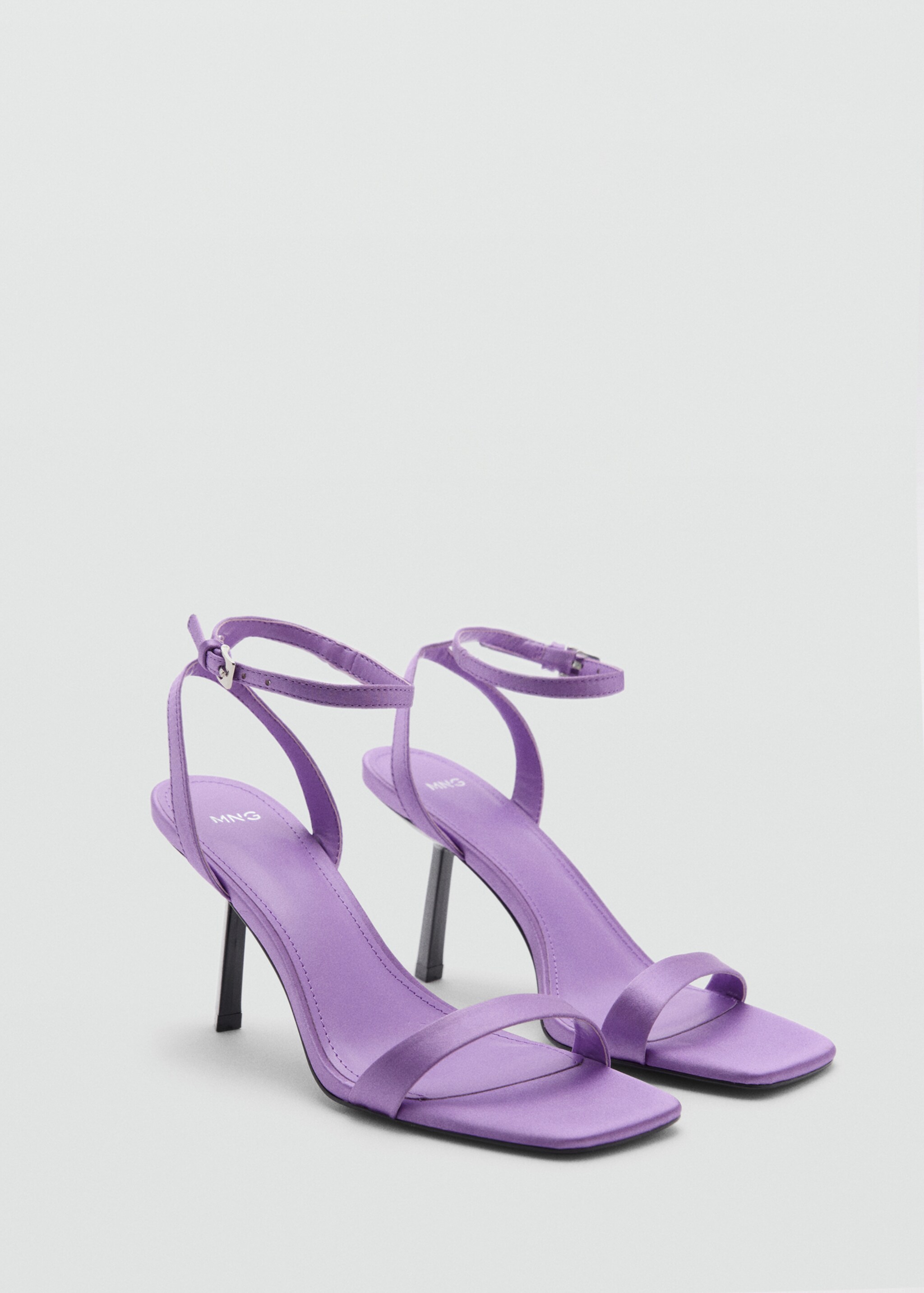 Square-toe heeled sandals - Medium plane