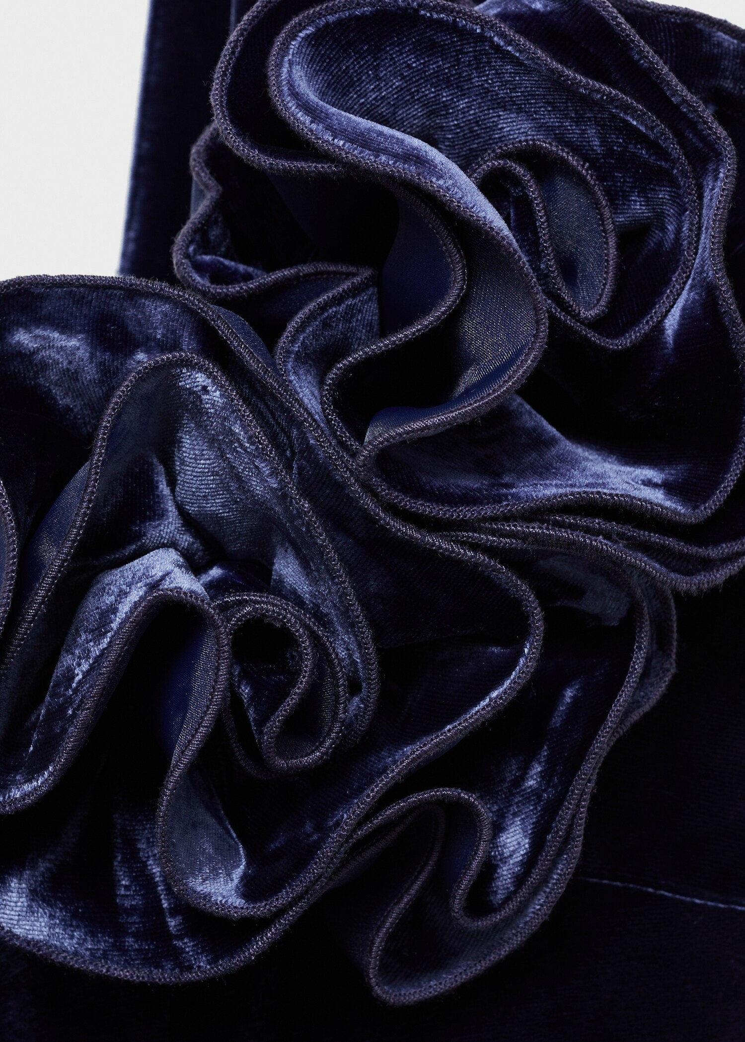 Flared velour jumpsuit with wide straps - Details of the article 0