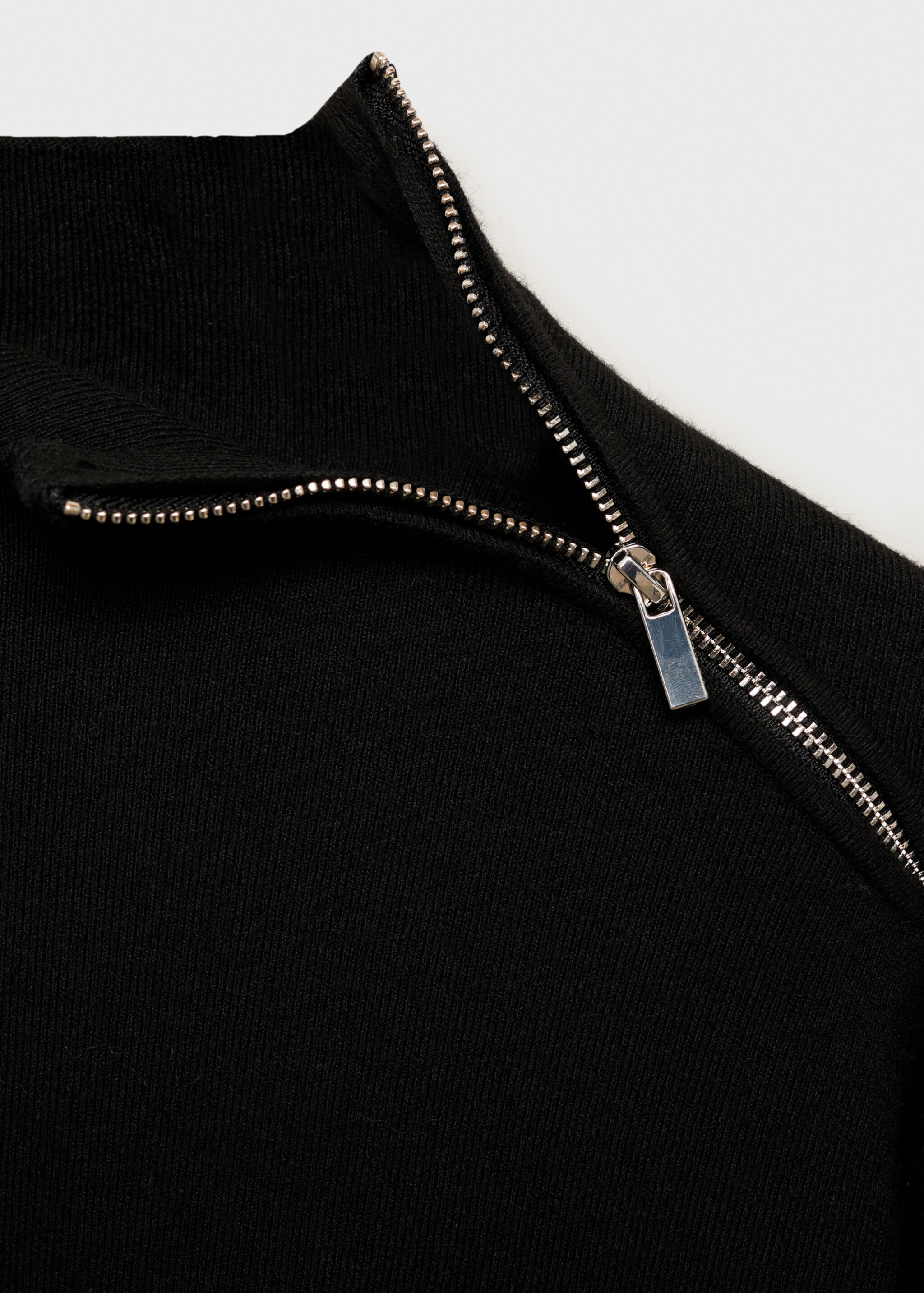 Perkins-neck sweater with zip - Details of the article 8