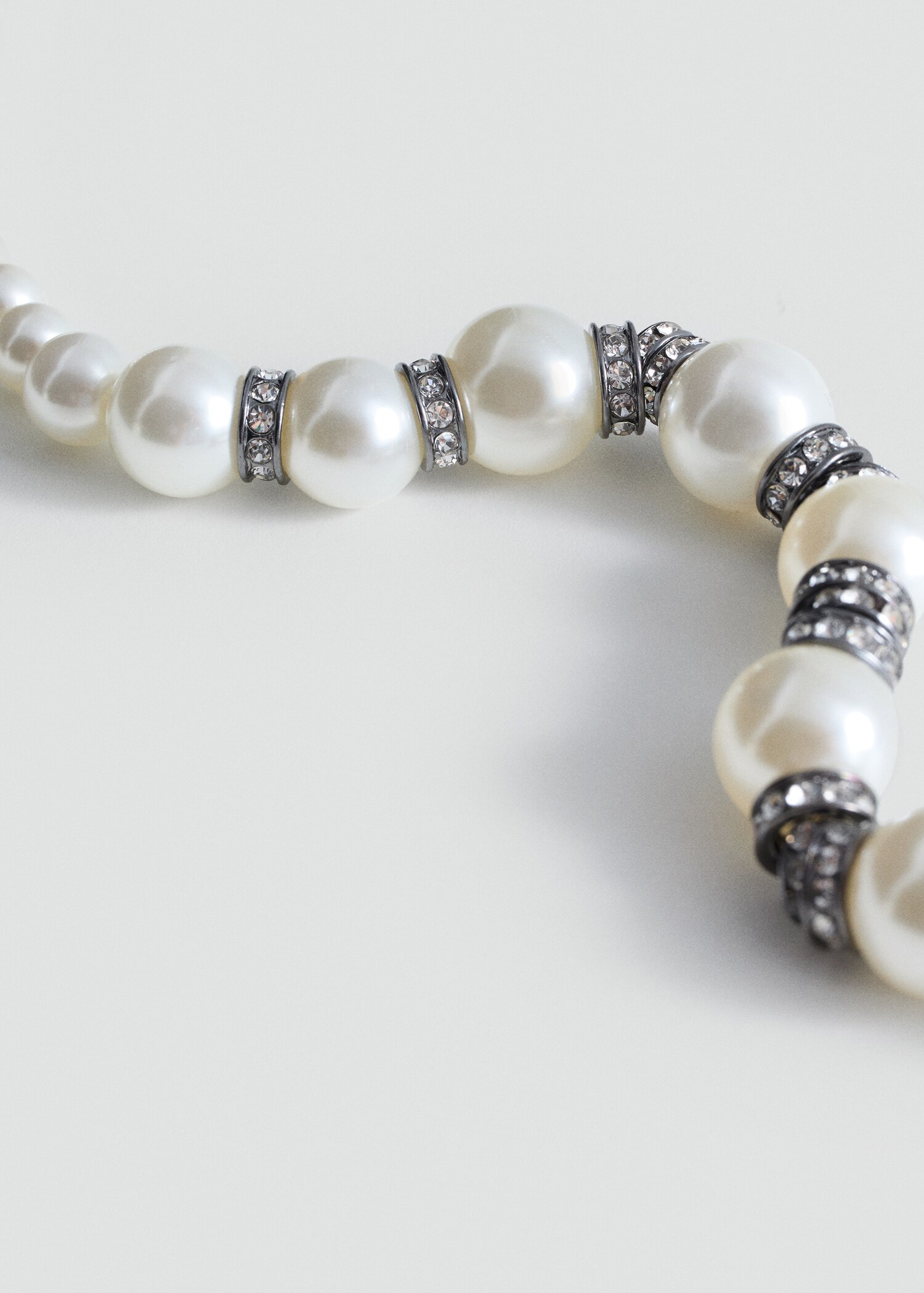 Mixed bead necklace - Medium plane