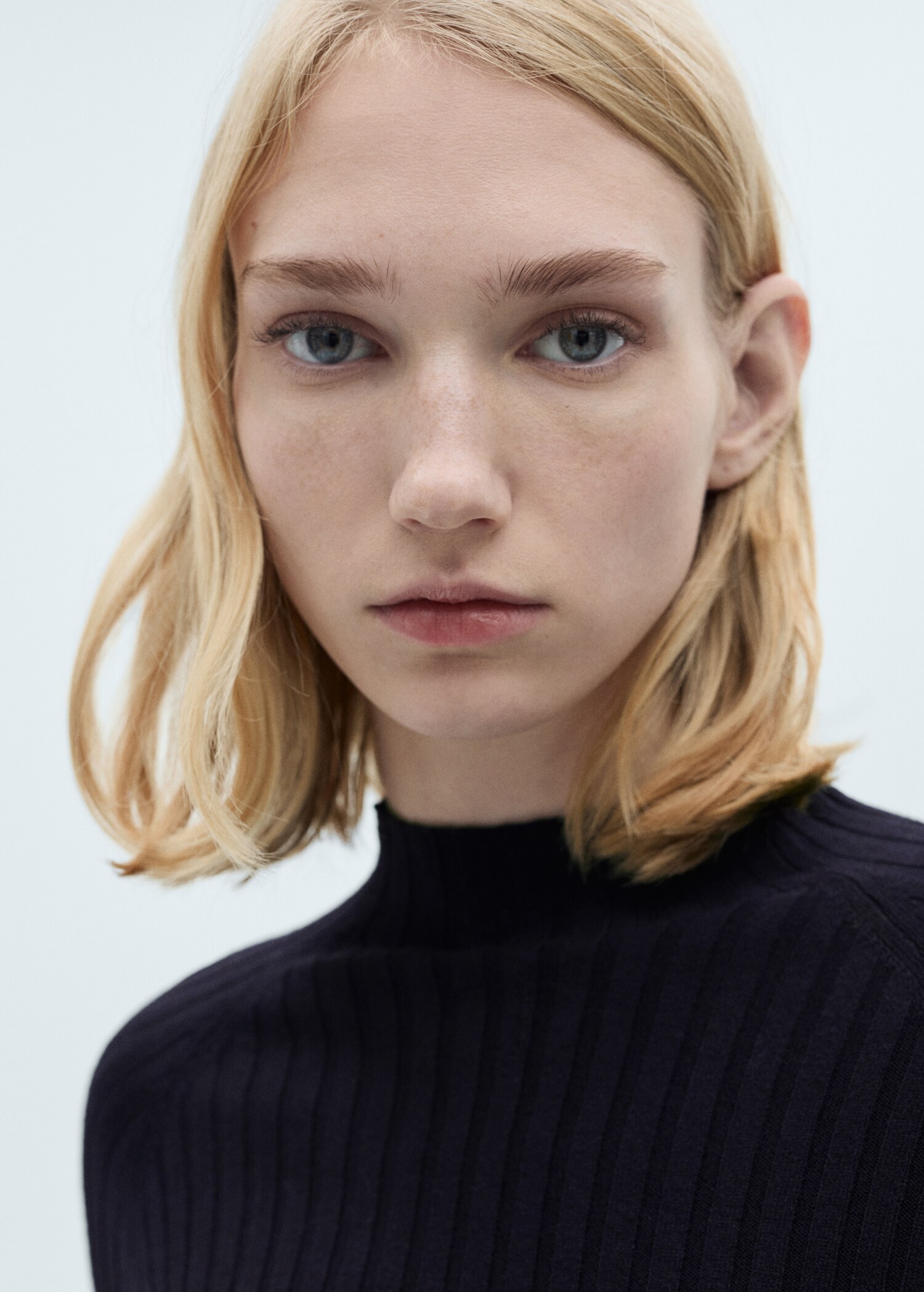 Ribbed sweater with perkins neck - Details of the article 1