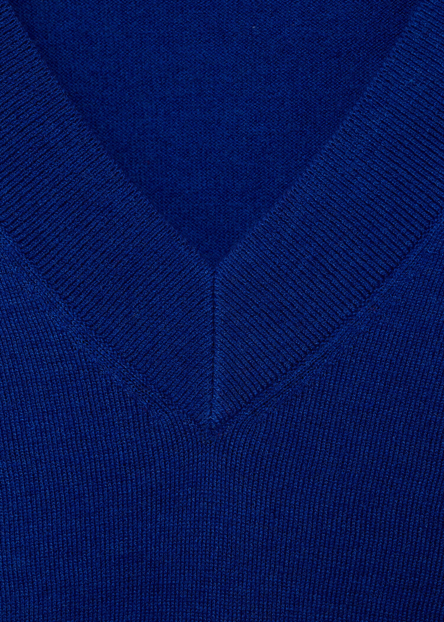 Strickpullover mit V-Ausschnitt - Detail des Artikels 8