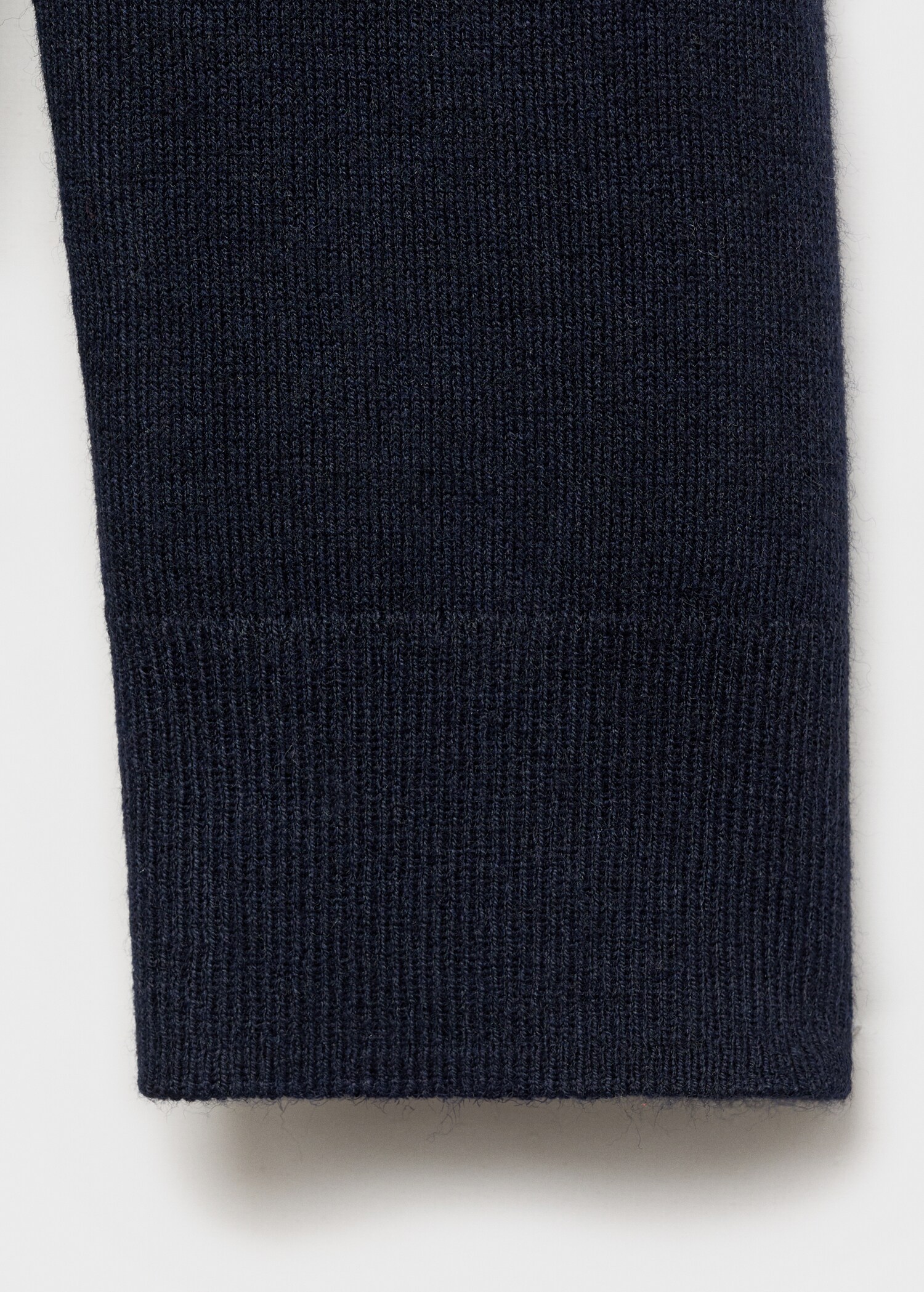 Strickpullover mit V-Ausschnitt - Detail des Artikels 0