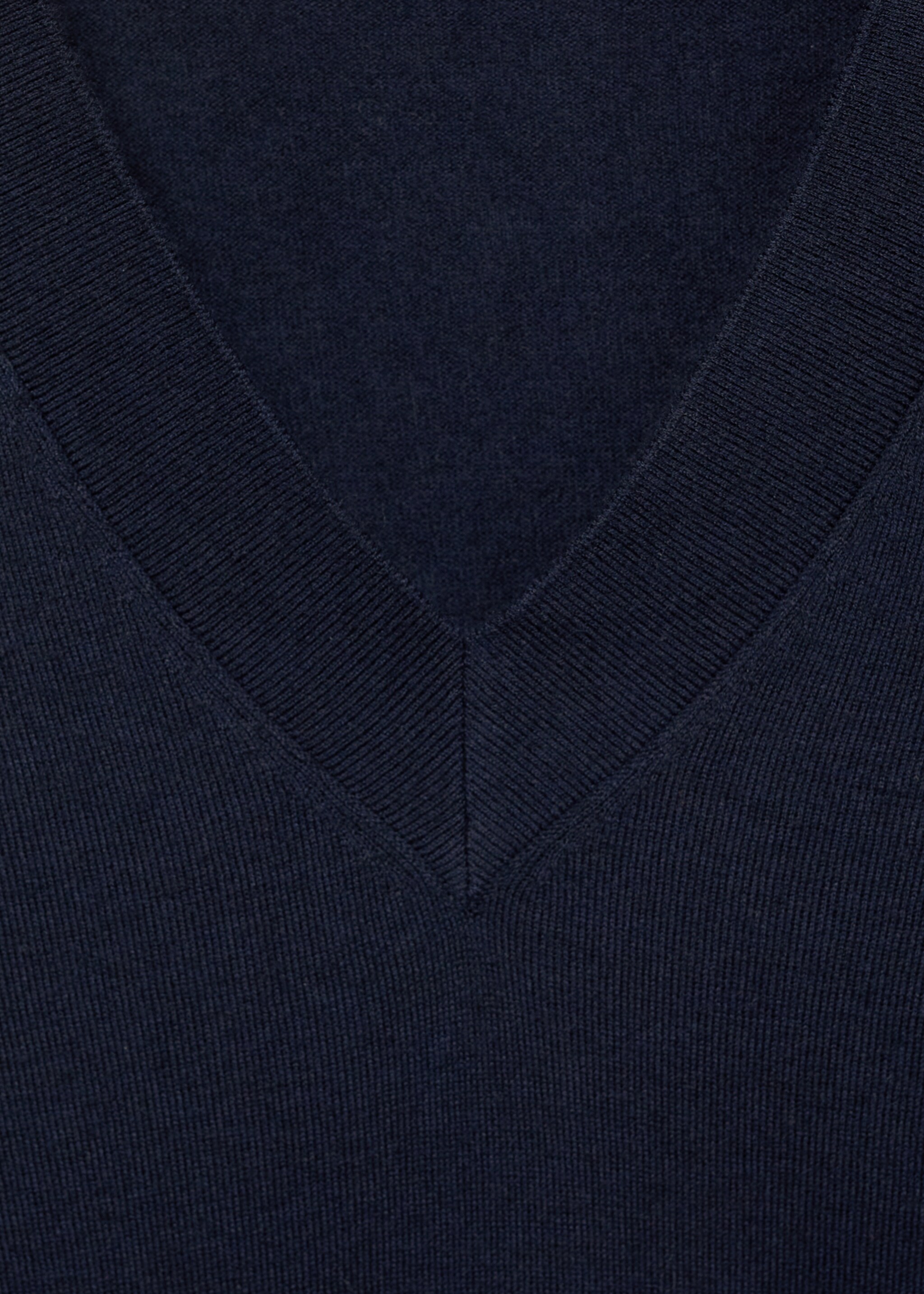 V-neck knit sweater - Details of the article 8