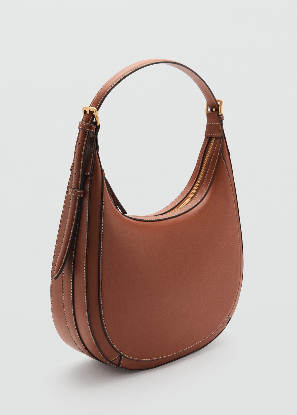 Oval shoulder bag - Women | MANGO USA