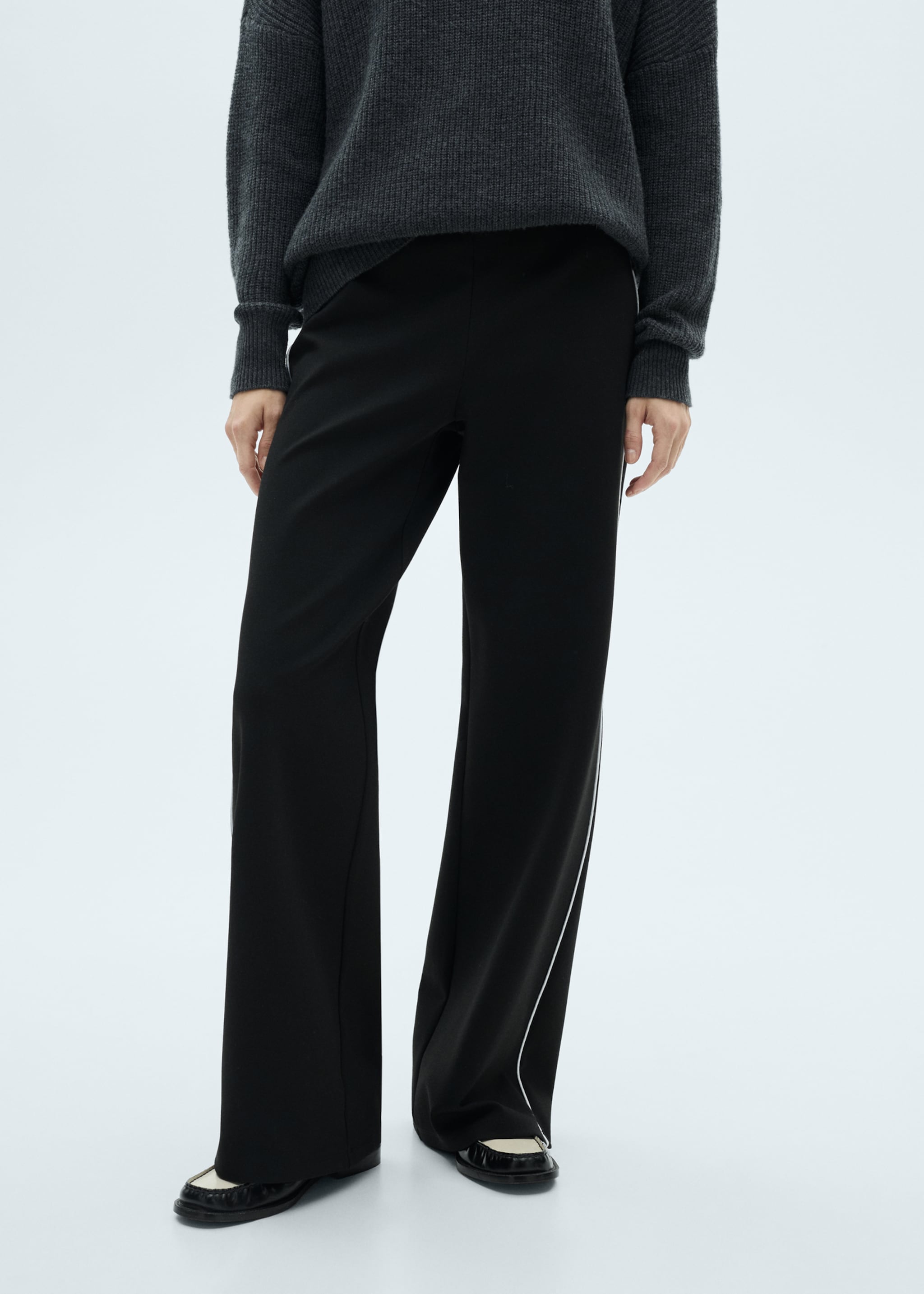 Pantalon maille rayure contrastante - Plan moyen