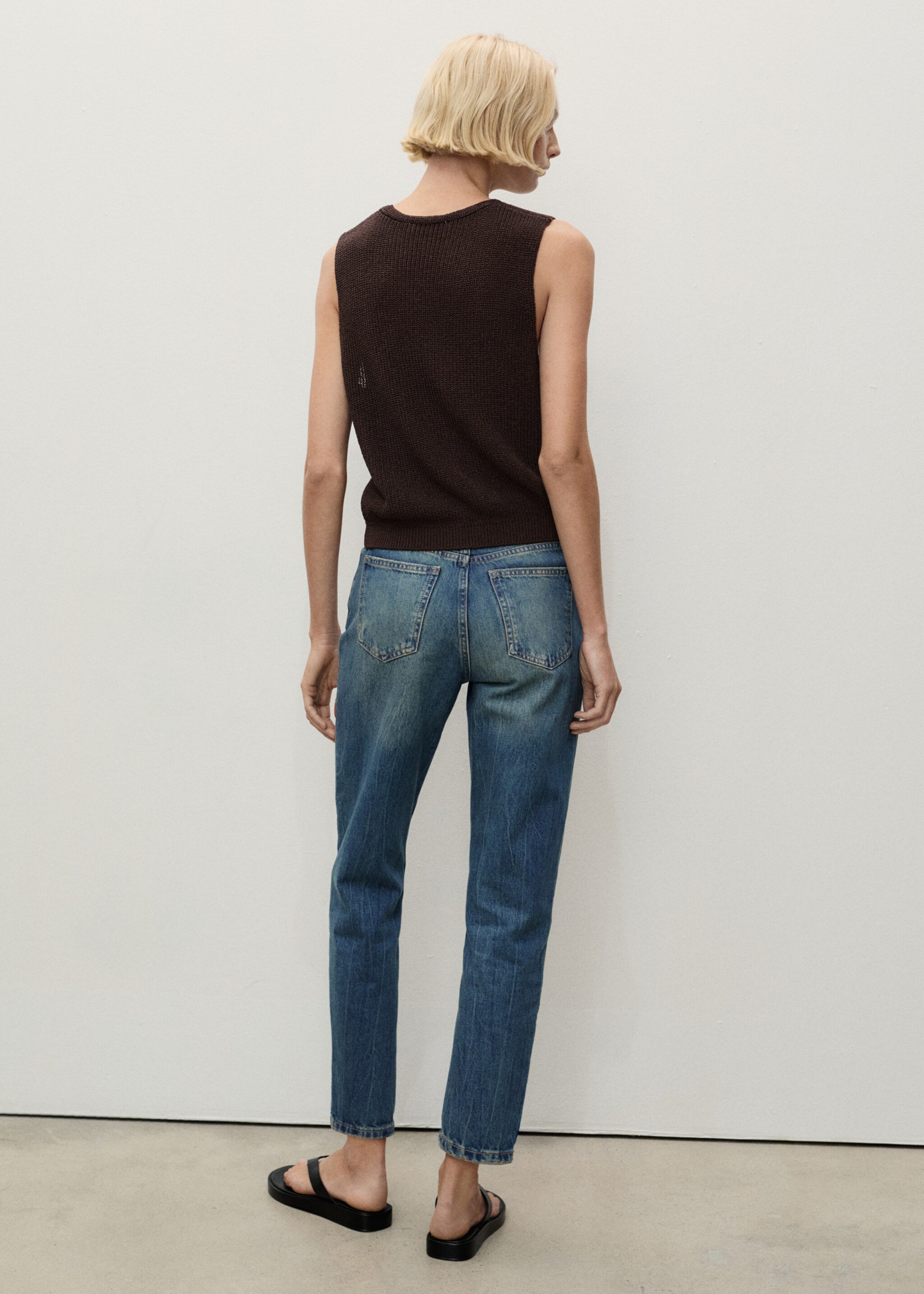 Mom2000 high-rise jeans - Reverse of the article