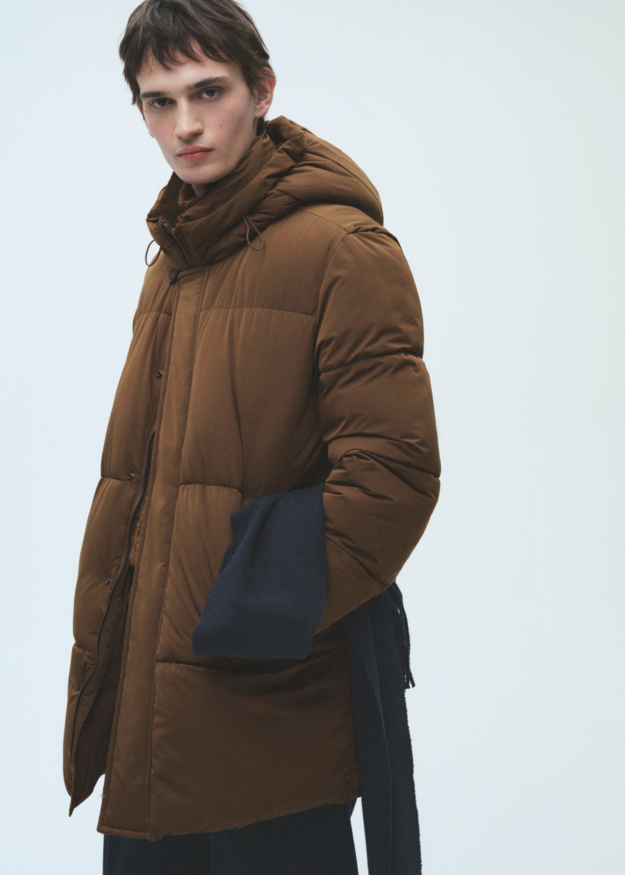Water-repellent hooded quilted anorak - Details of the article 3