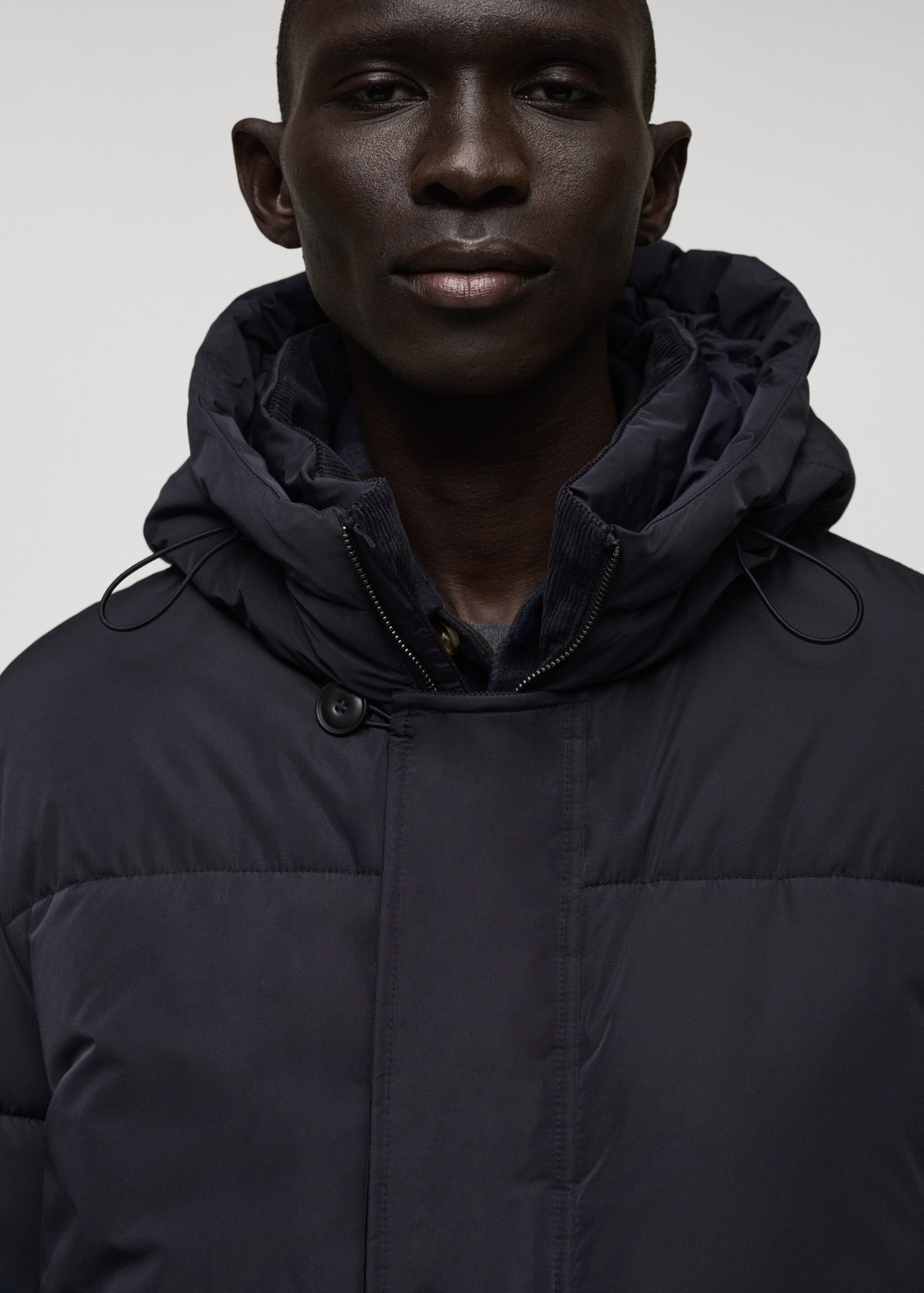 Anorak acolchado capucha water-repellent - Detalle del artículo 1