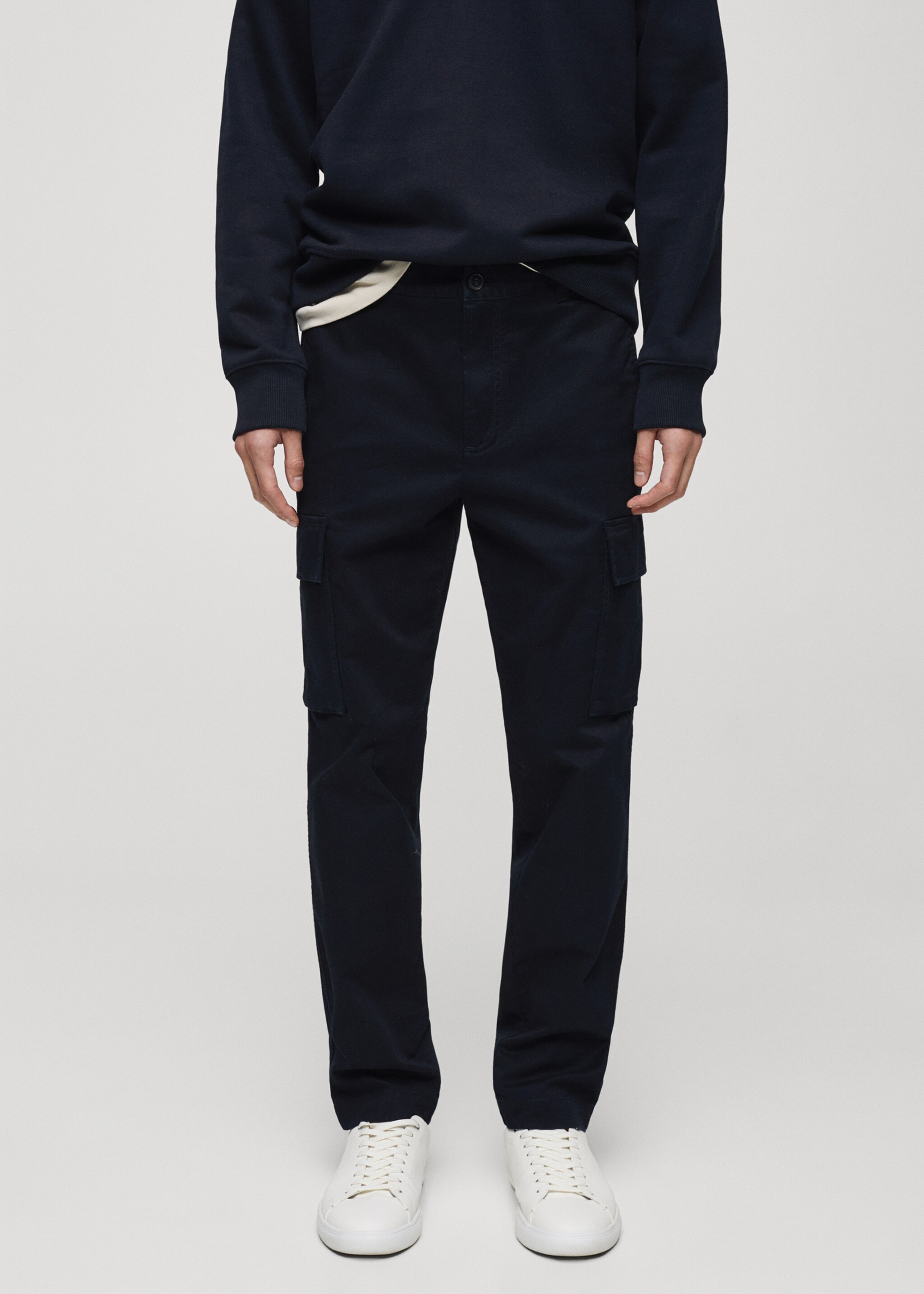 Pantalón cargo algodón regular fit - Plano medio