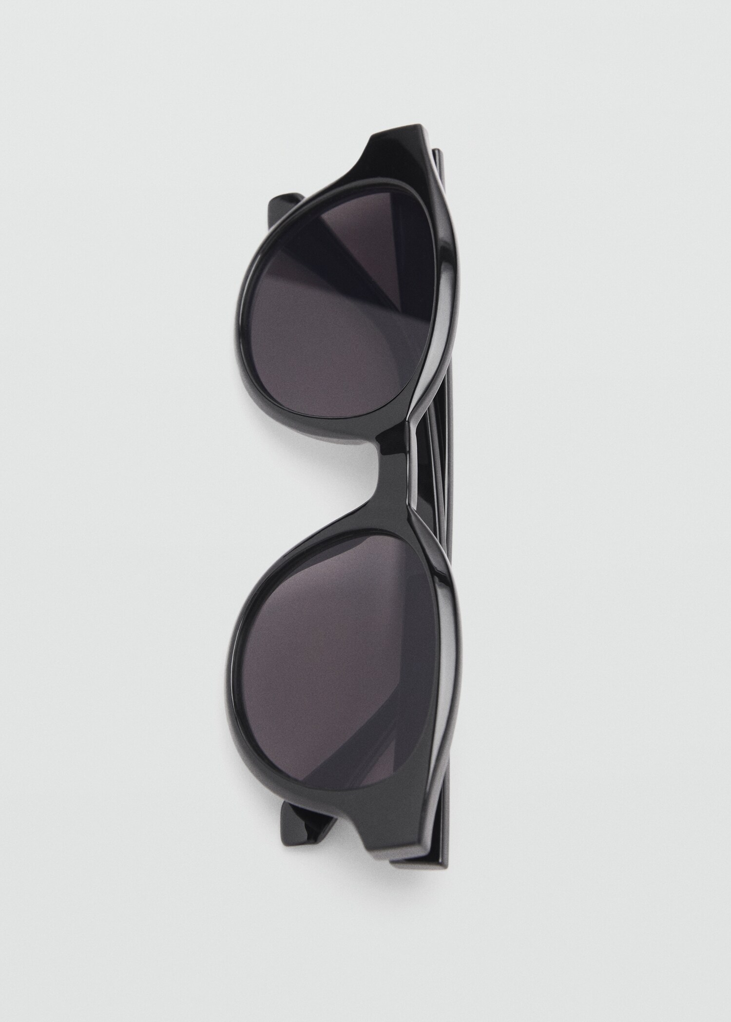 Resin frame sunglasses - Details of the article 2