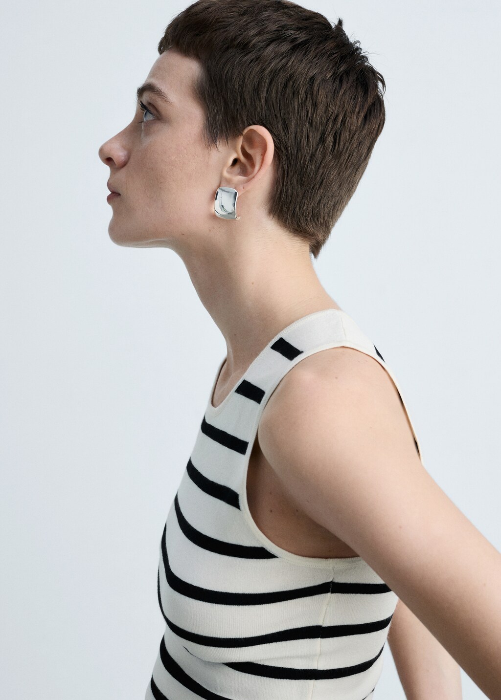 Striped knitted crop top - image 5