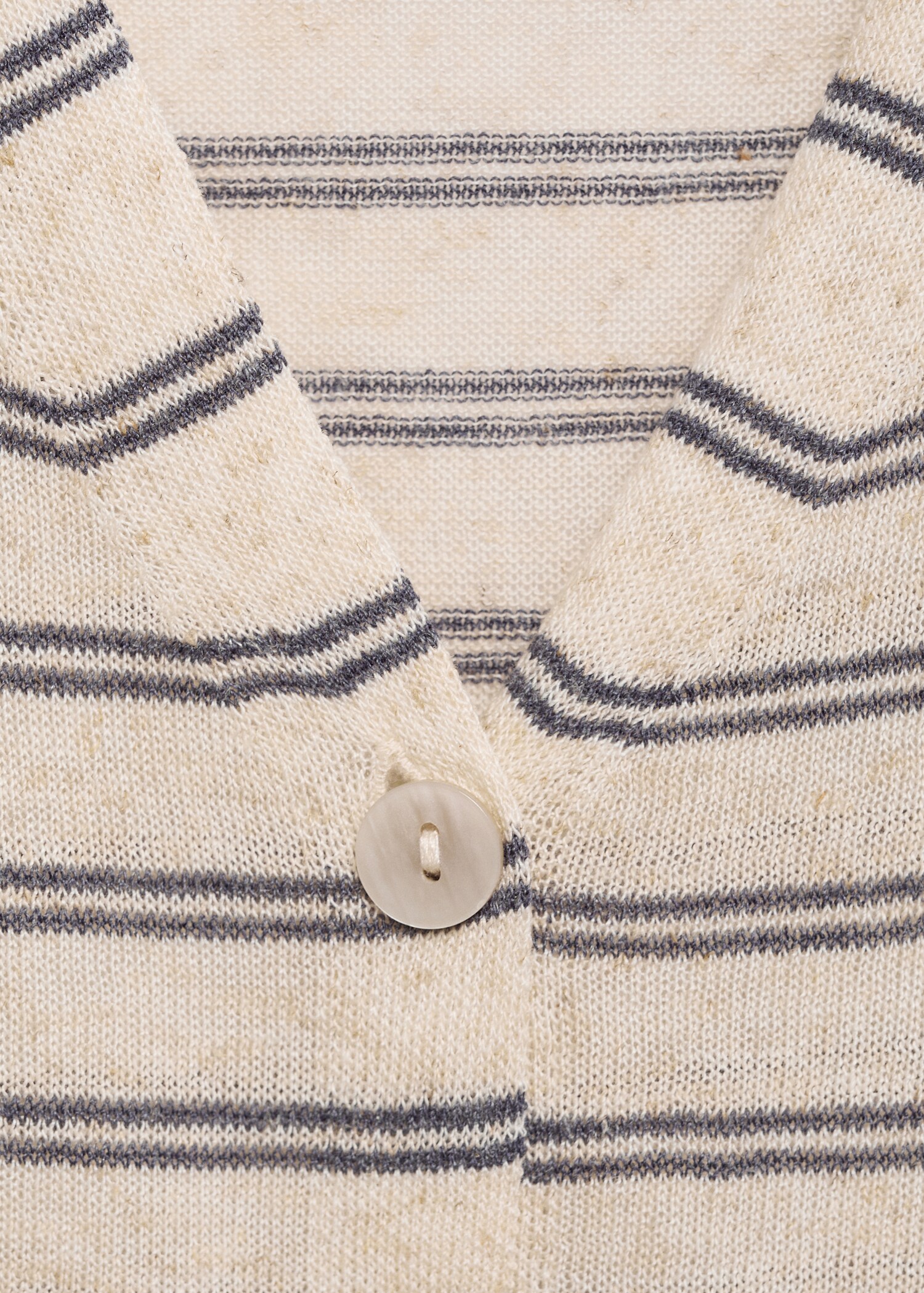 Gilet maille boutons - Détail de l'article 8
