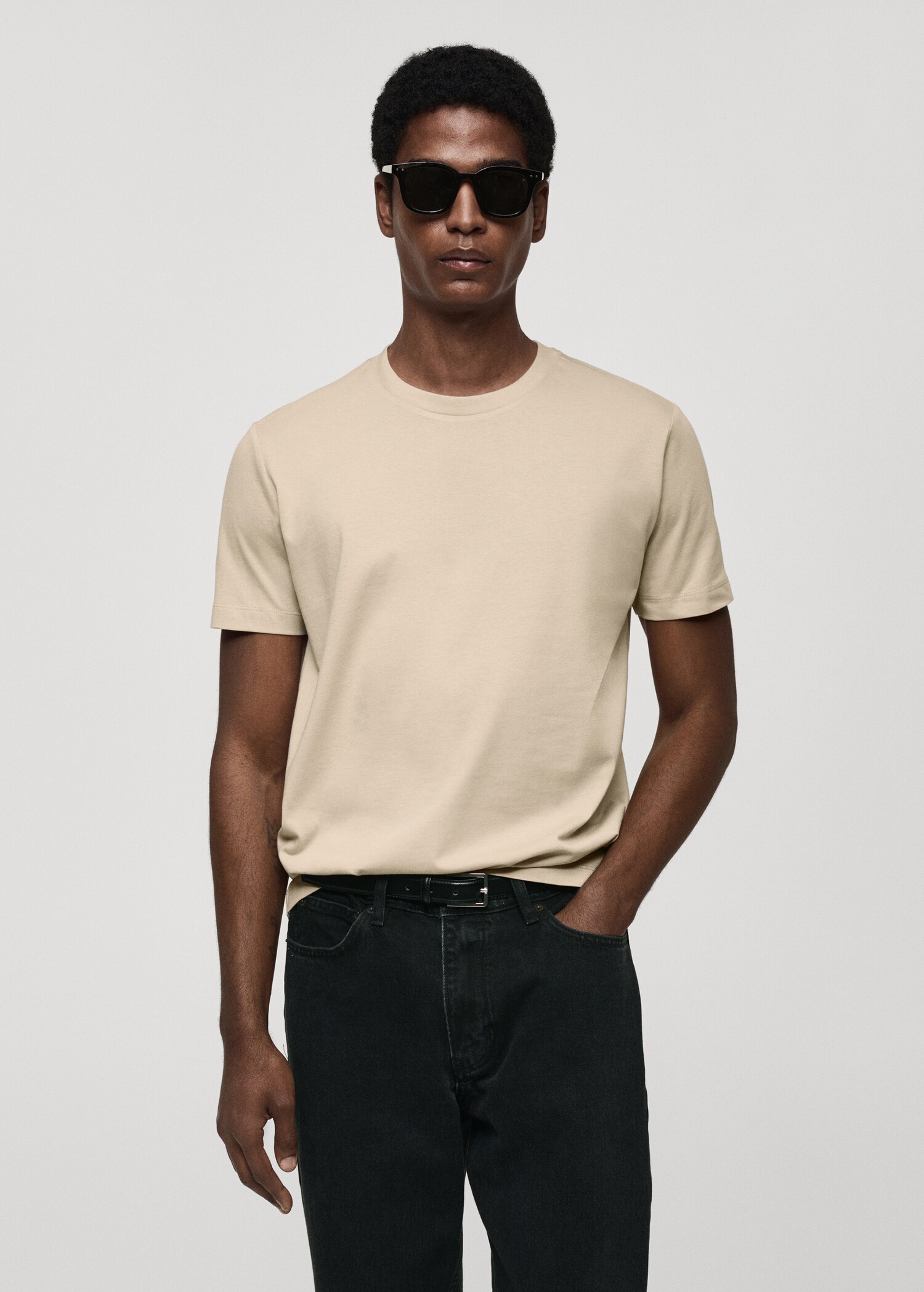 Slim-Fit-T-Shirt aus 100 % Baumwolle - Mittlere Ansicht
