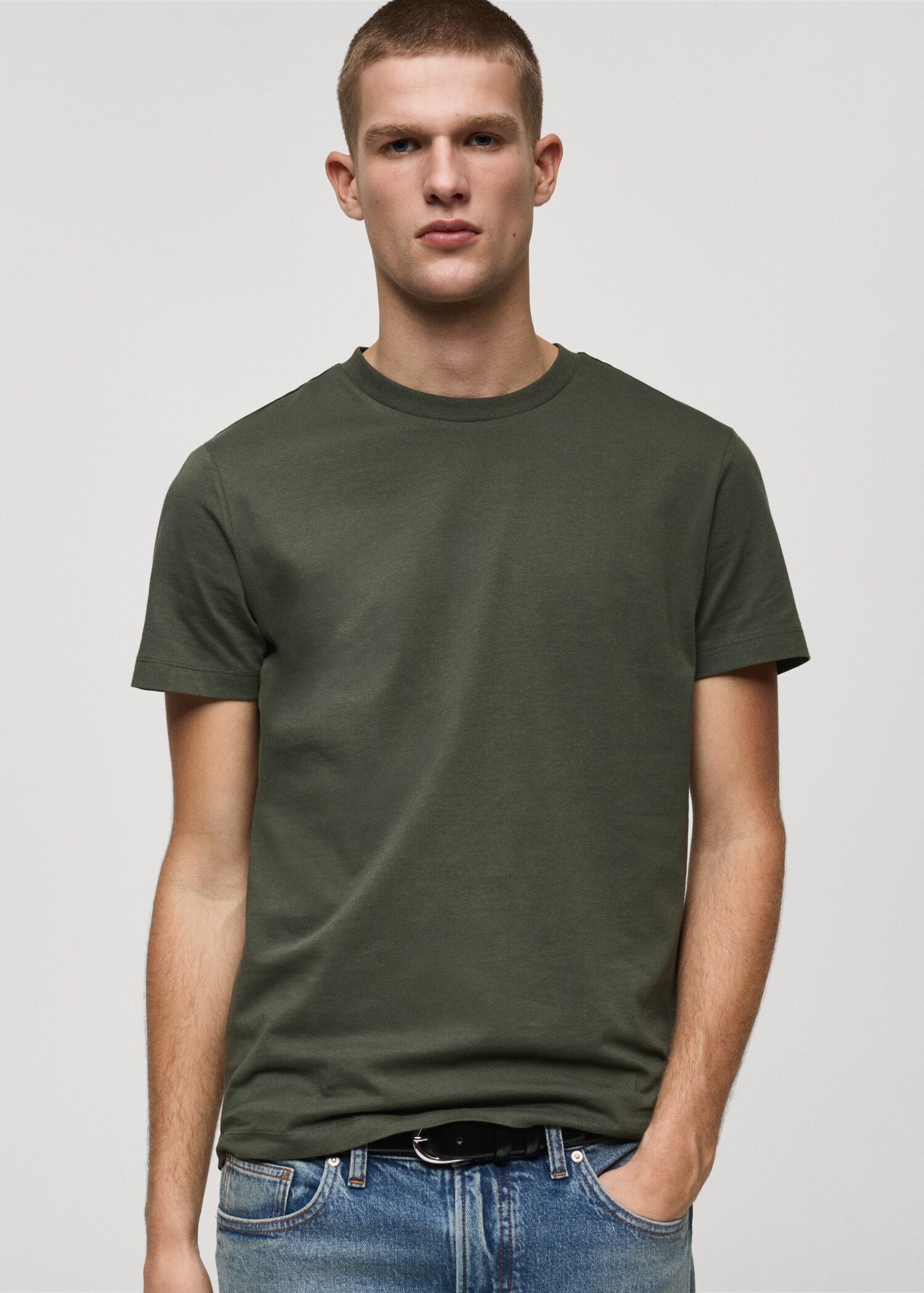 100% cotton slim-fit t-shirt - Medium plane
