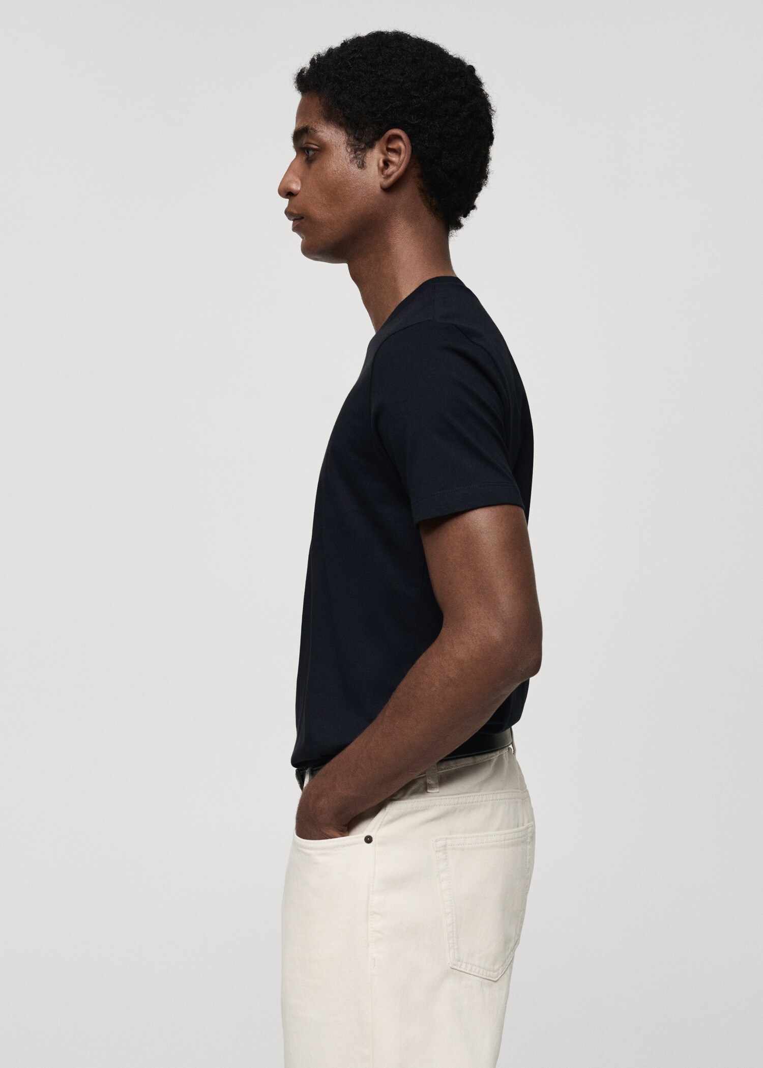 100% cotton slim-fit t-shirt - Details of the article 2