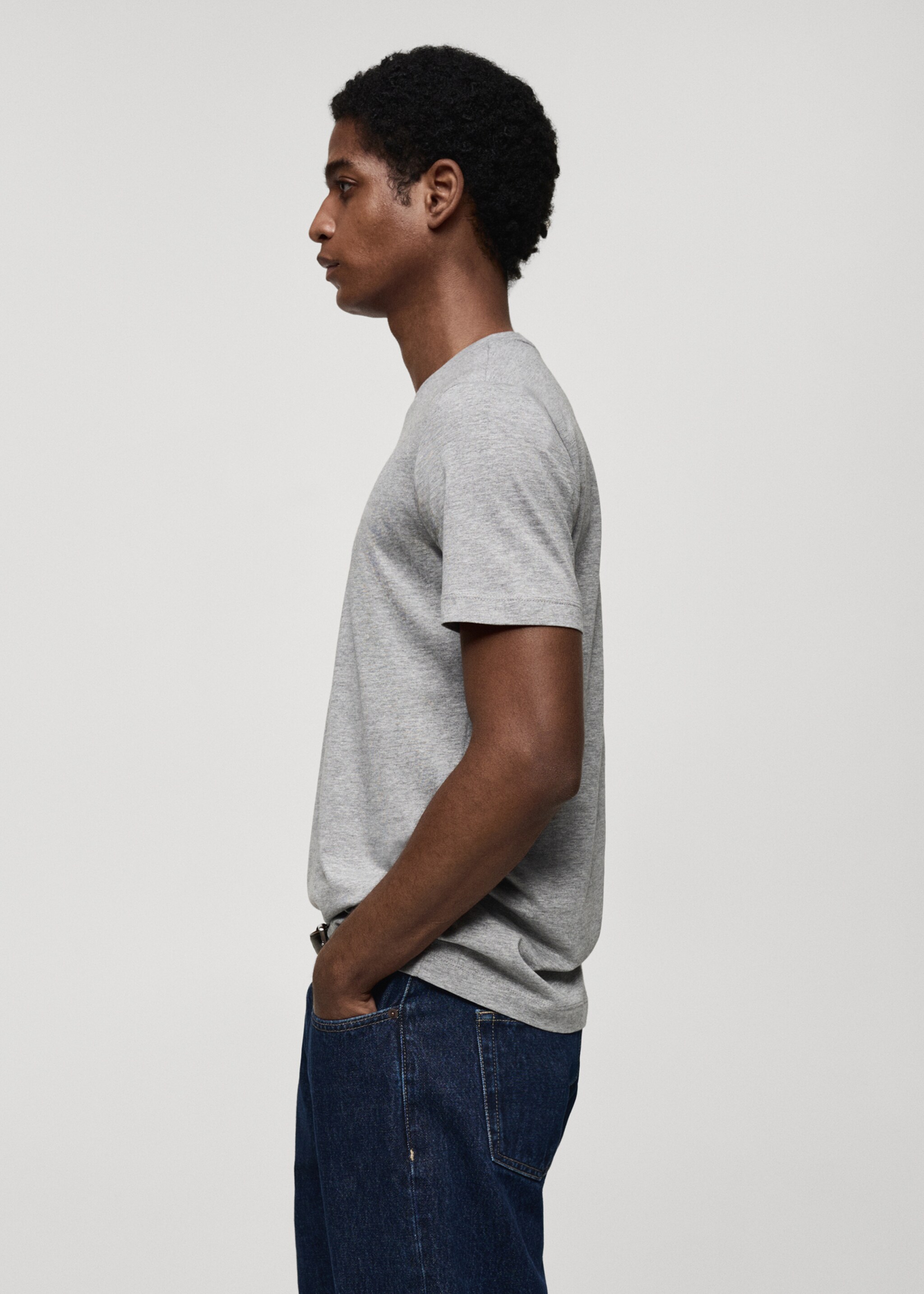 Футболка 100% хлопок slim fit - Деталь изделия 2
