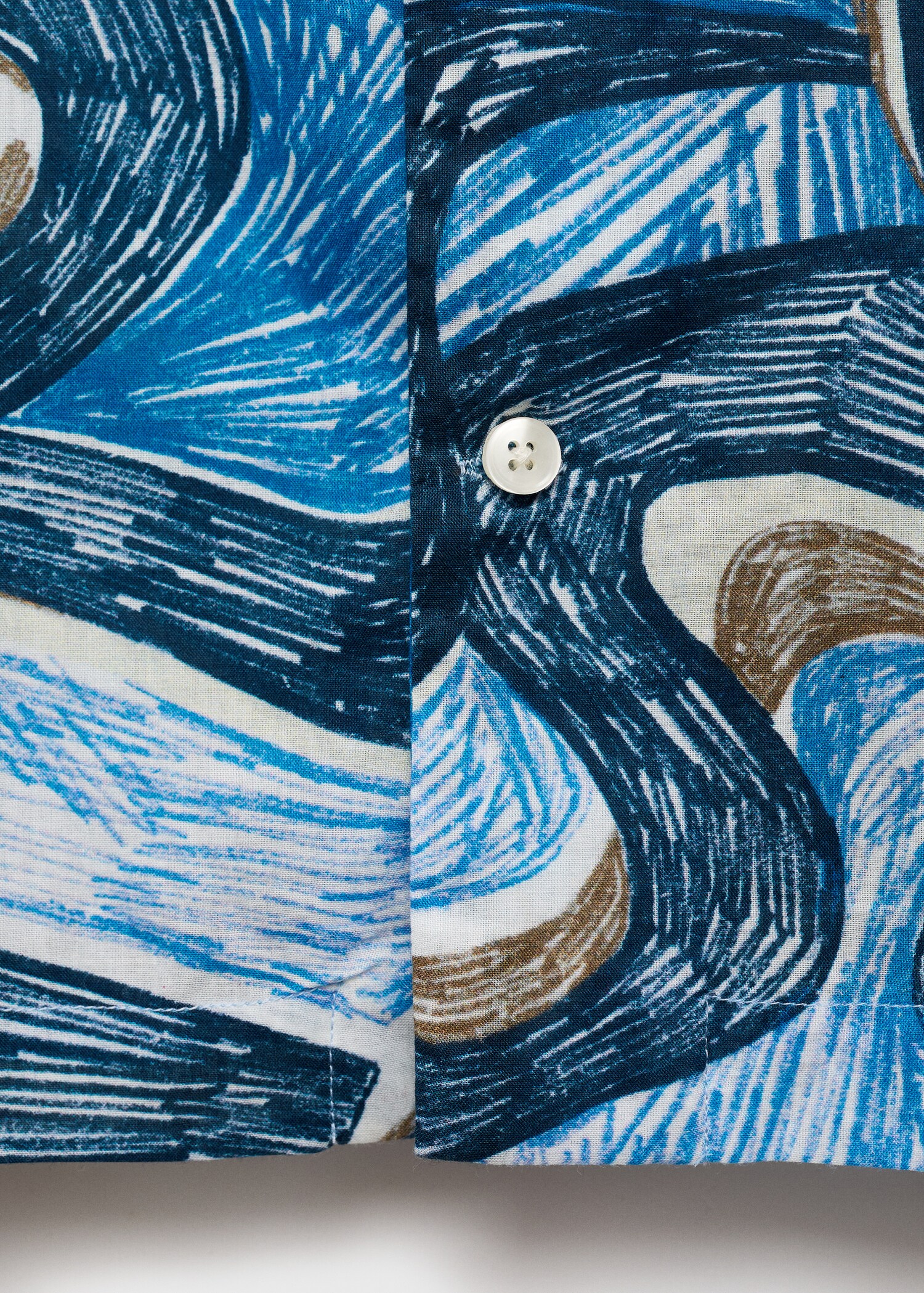 Regular-fit printed shirt - Details of the article 0