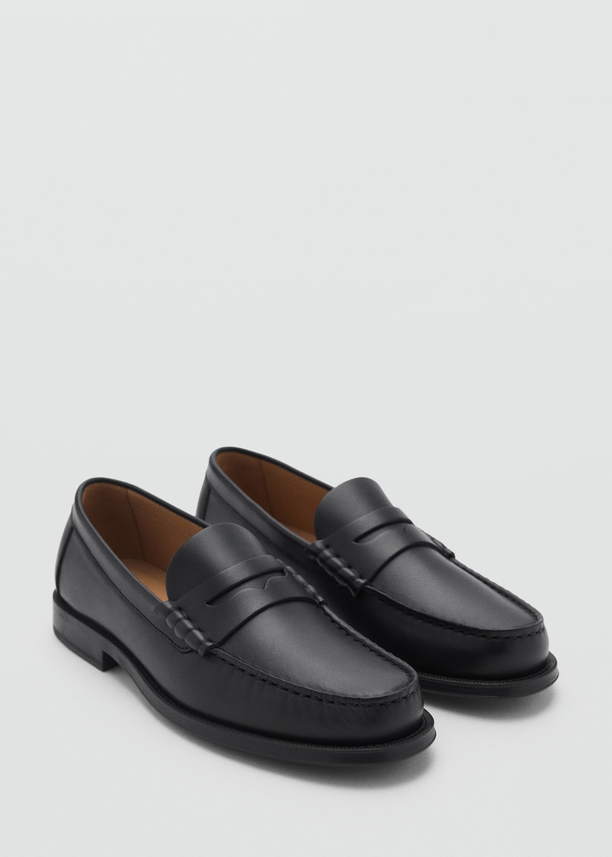Mocasín piel antifaz - Plano medio