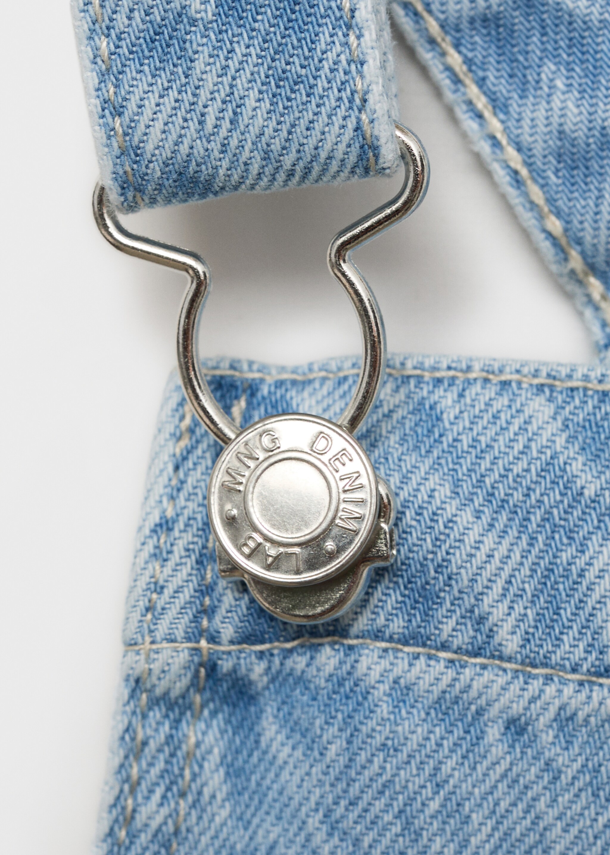 Short denim pinafore - Details of the article 8