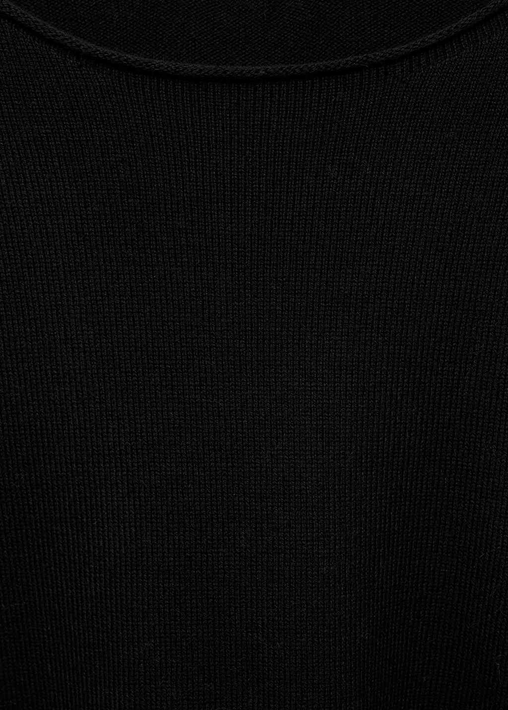 Oversized fine-knit sweater