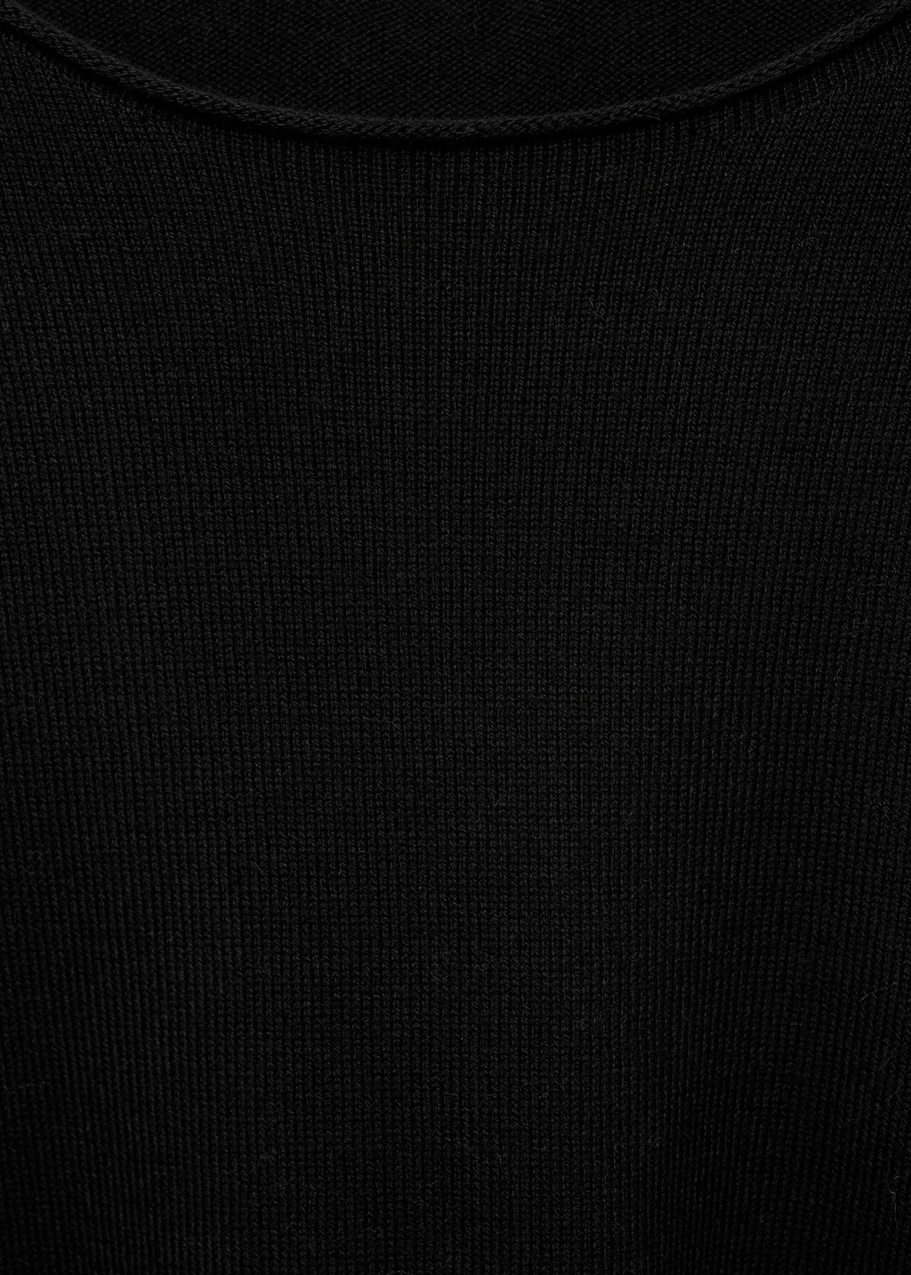 Oversized fine-knit sweater