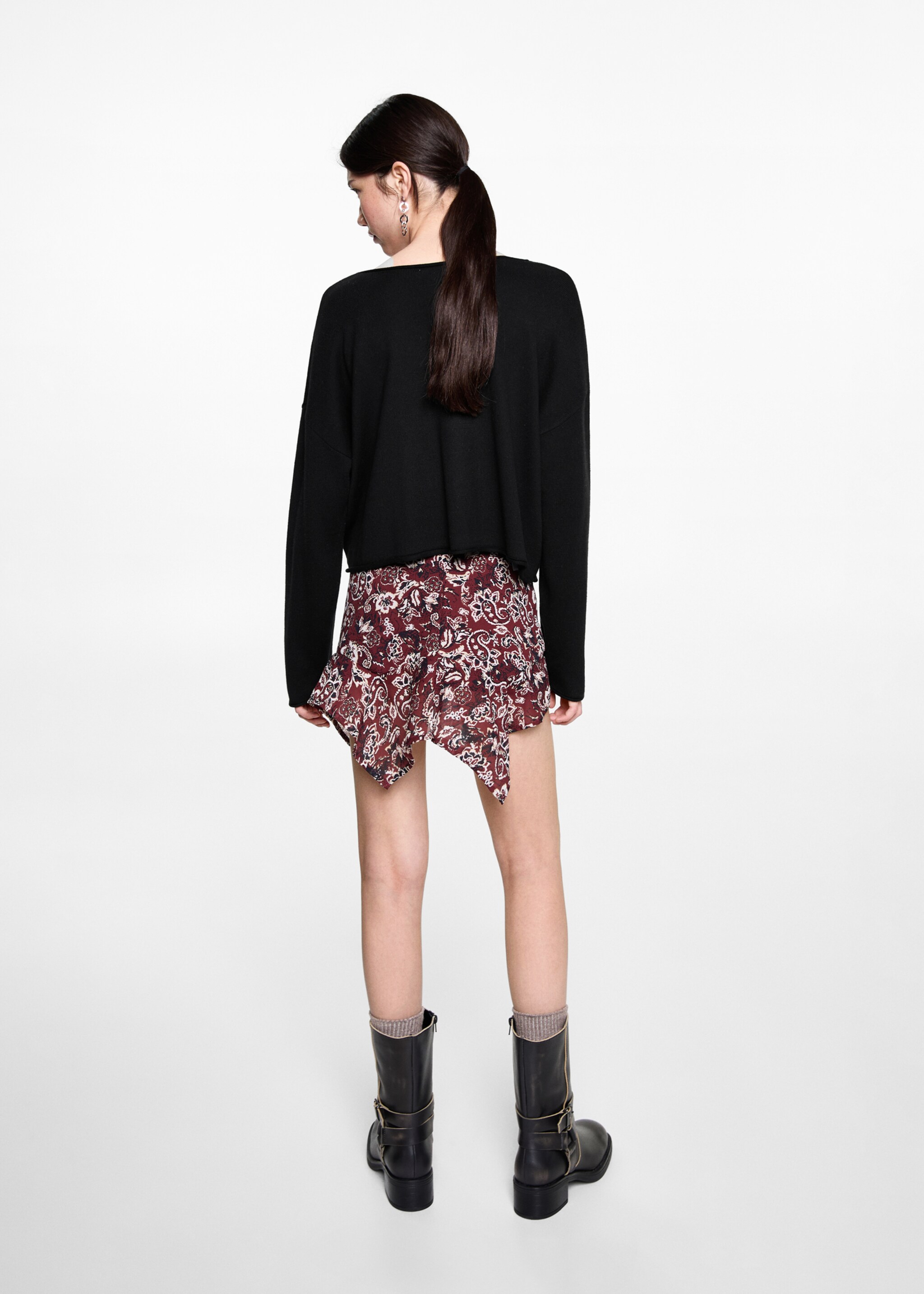 Oversized fine-knit sweater - Reverse of the article