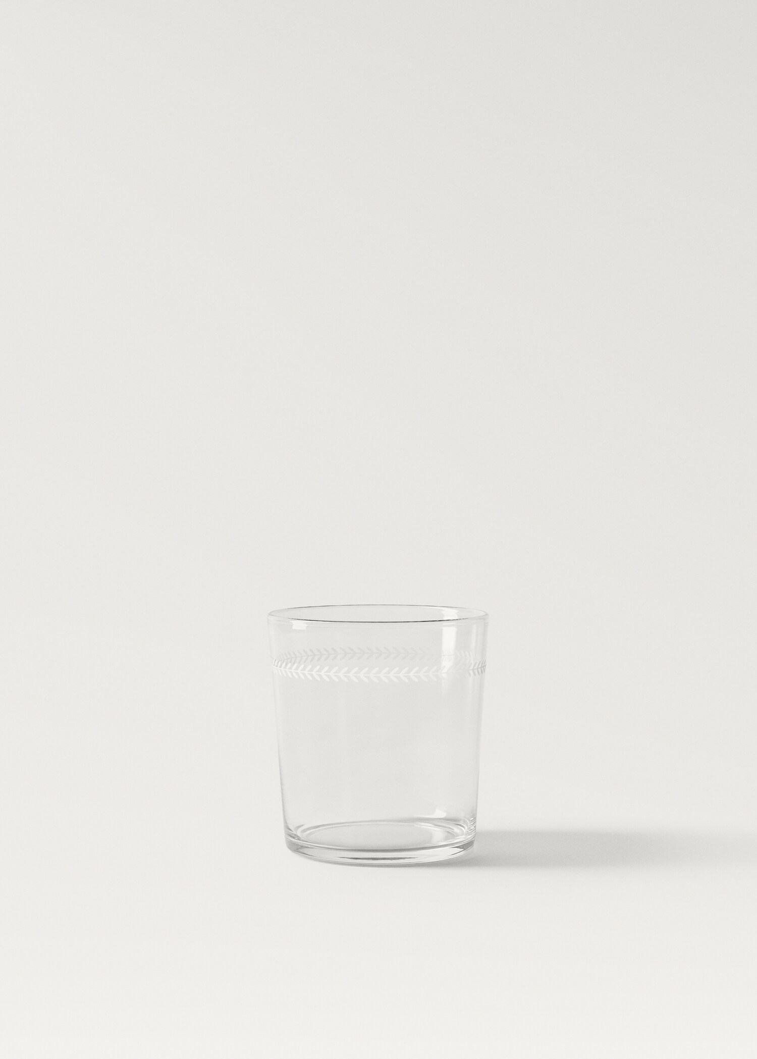 Kleines Trinkglas mit Ährendekor - Artikel ohne Model