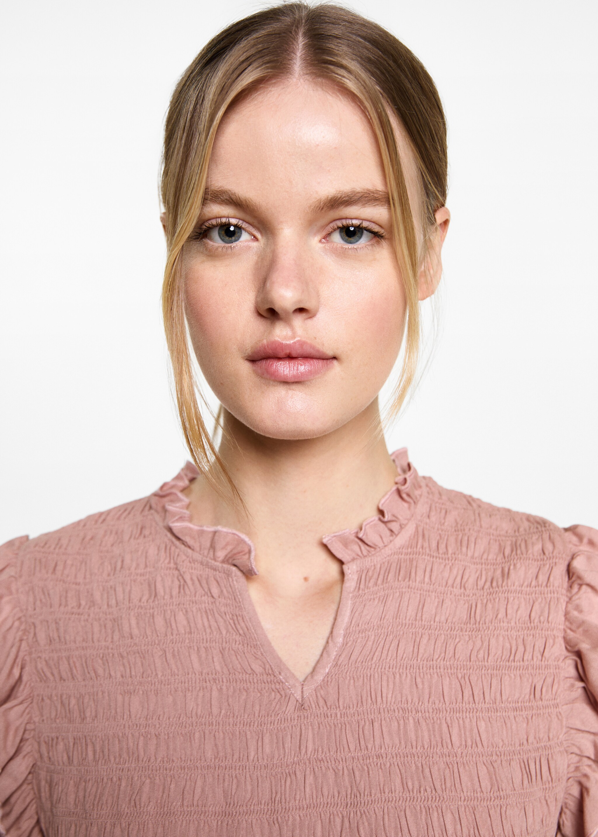 Ruched blouse with ruffles - Details of the article 1